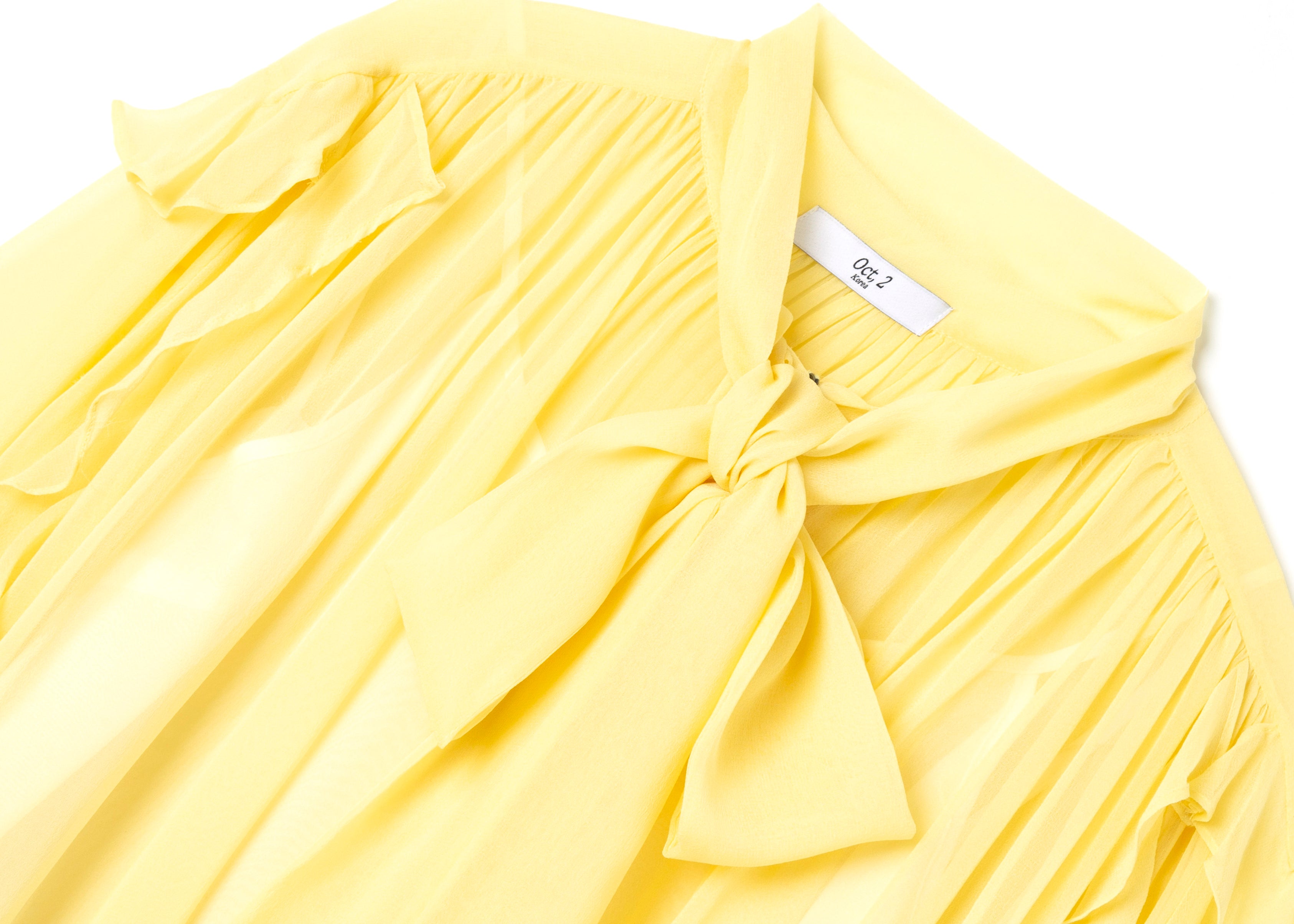 ROBE EN SOIE AVEC RUBAN_JAUNE