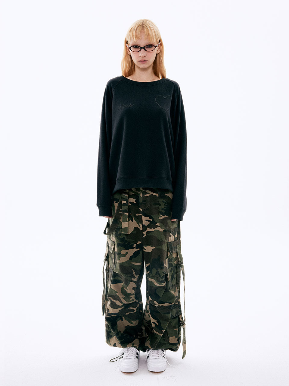 SWEATSHIRT À CŒUR PERLÉ_BLEU MARINE