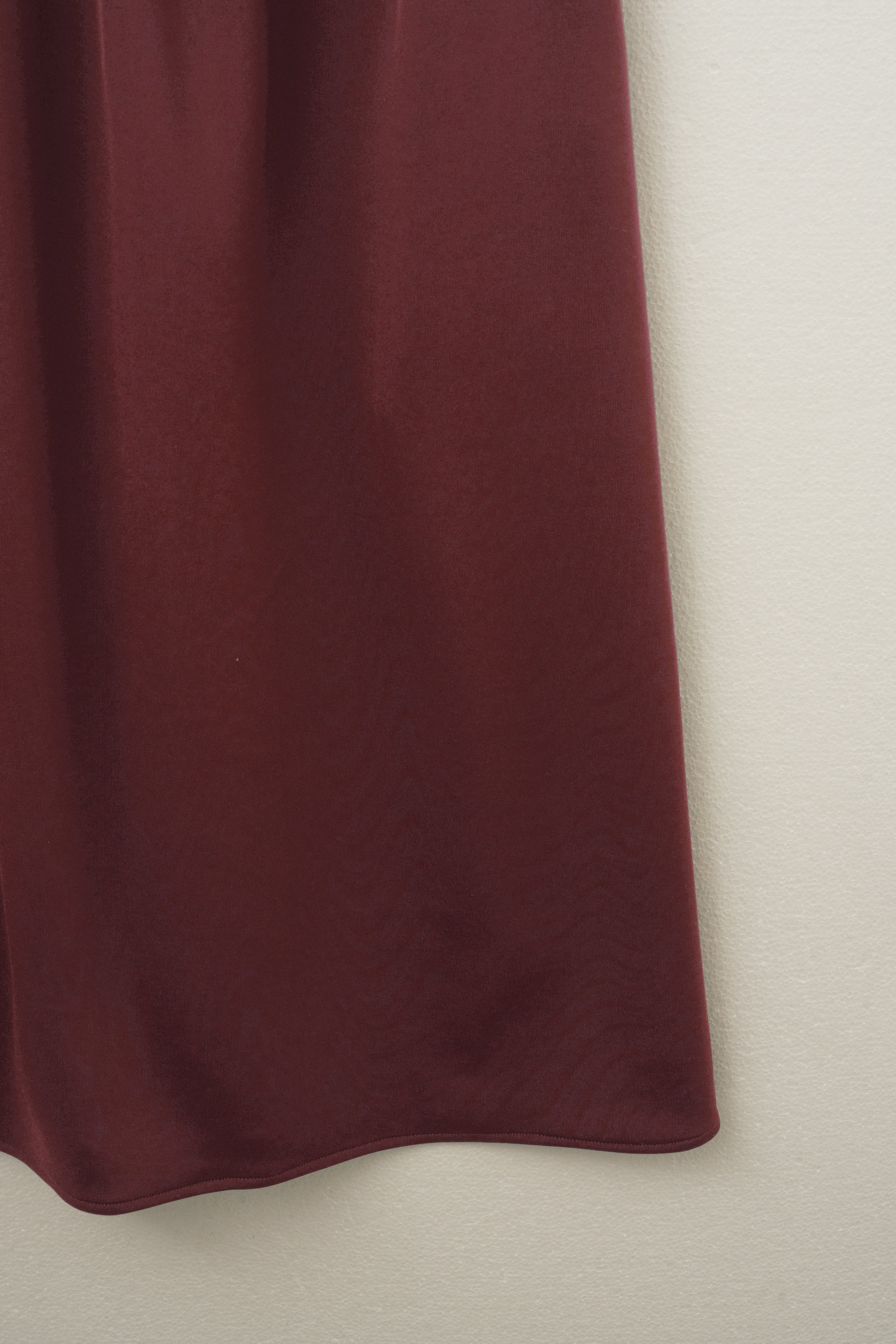 JERSEY DRAPED SLIM DRESS_ BURGUNDY