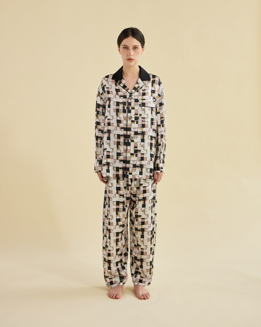 BLACK DOODLE GRID SILK PAJAMA_BLACK