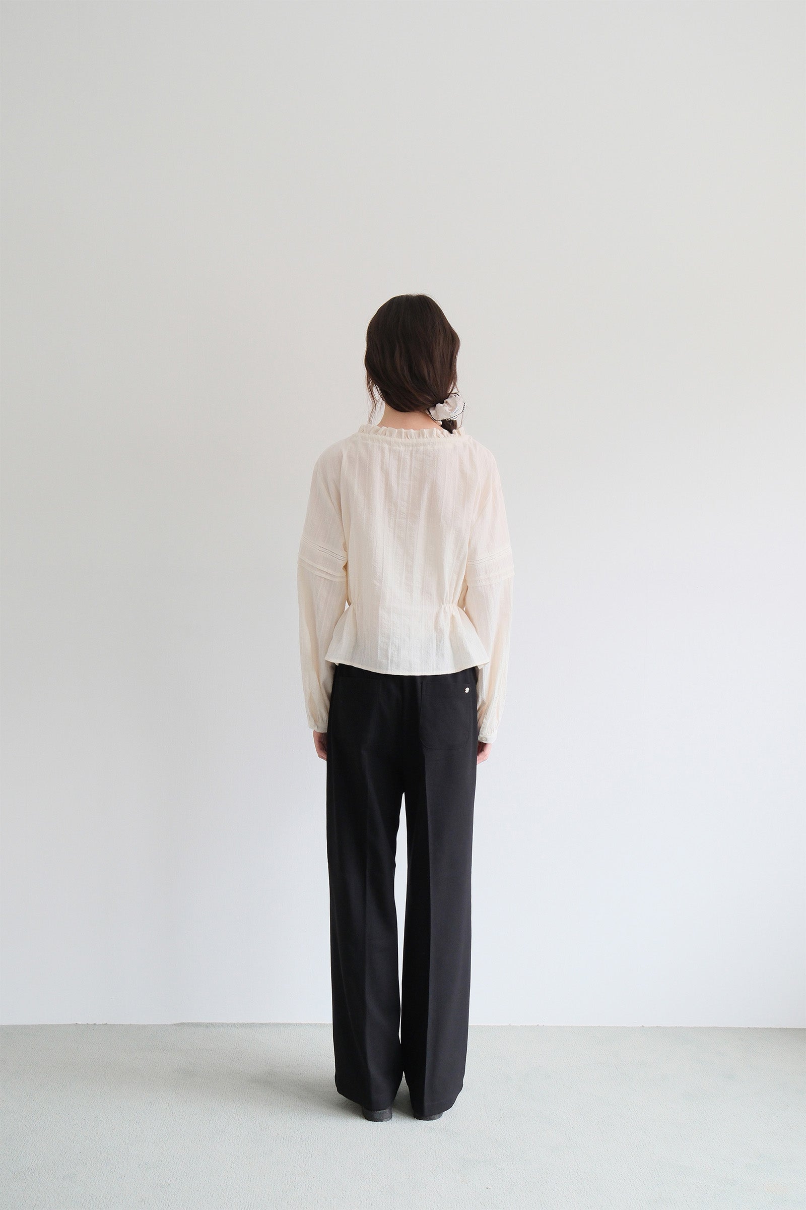 SALTY LACE BLOUSE_CREAM
