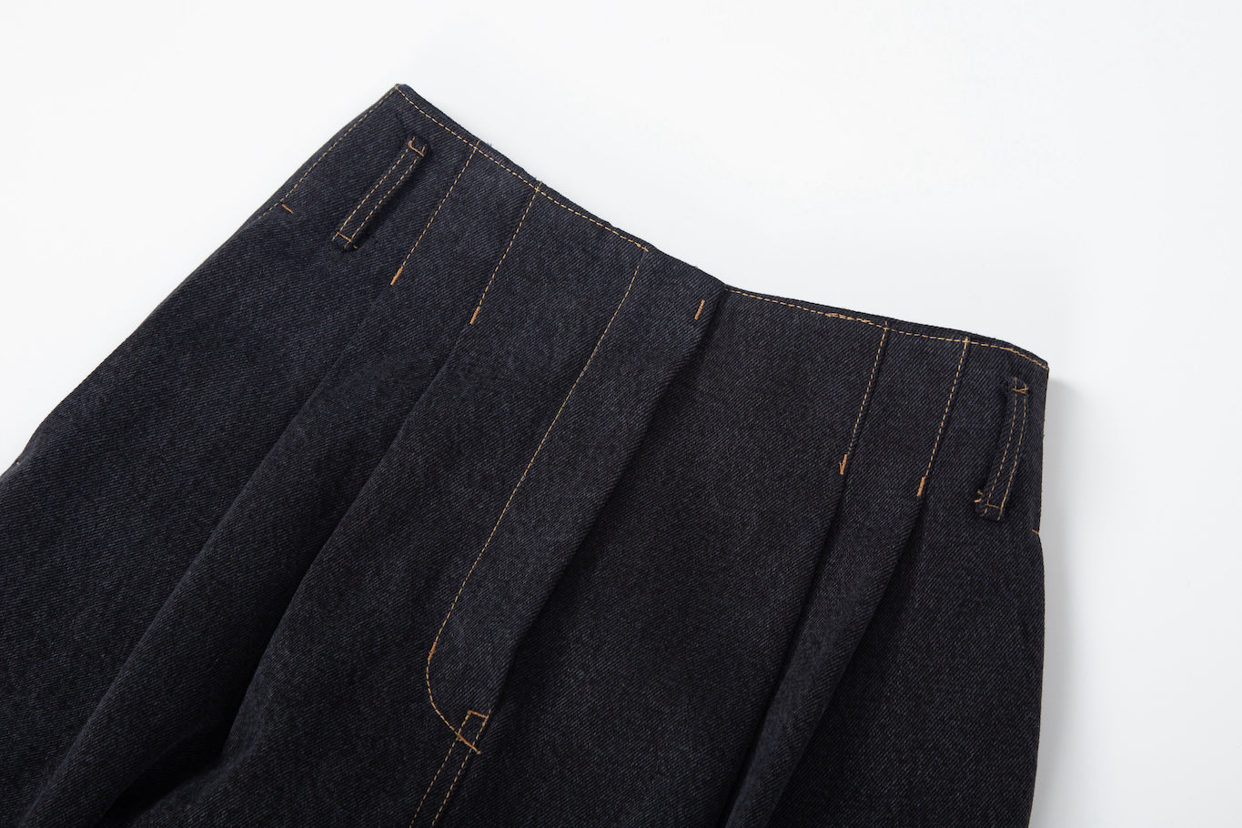 JEAN V_NOIR