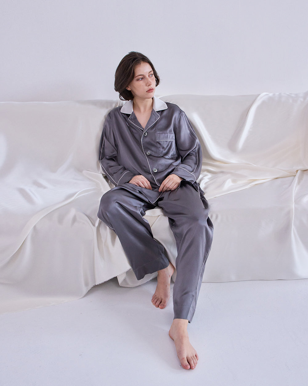 STONE WHISPER SILK PAJAMA_SILVER