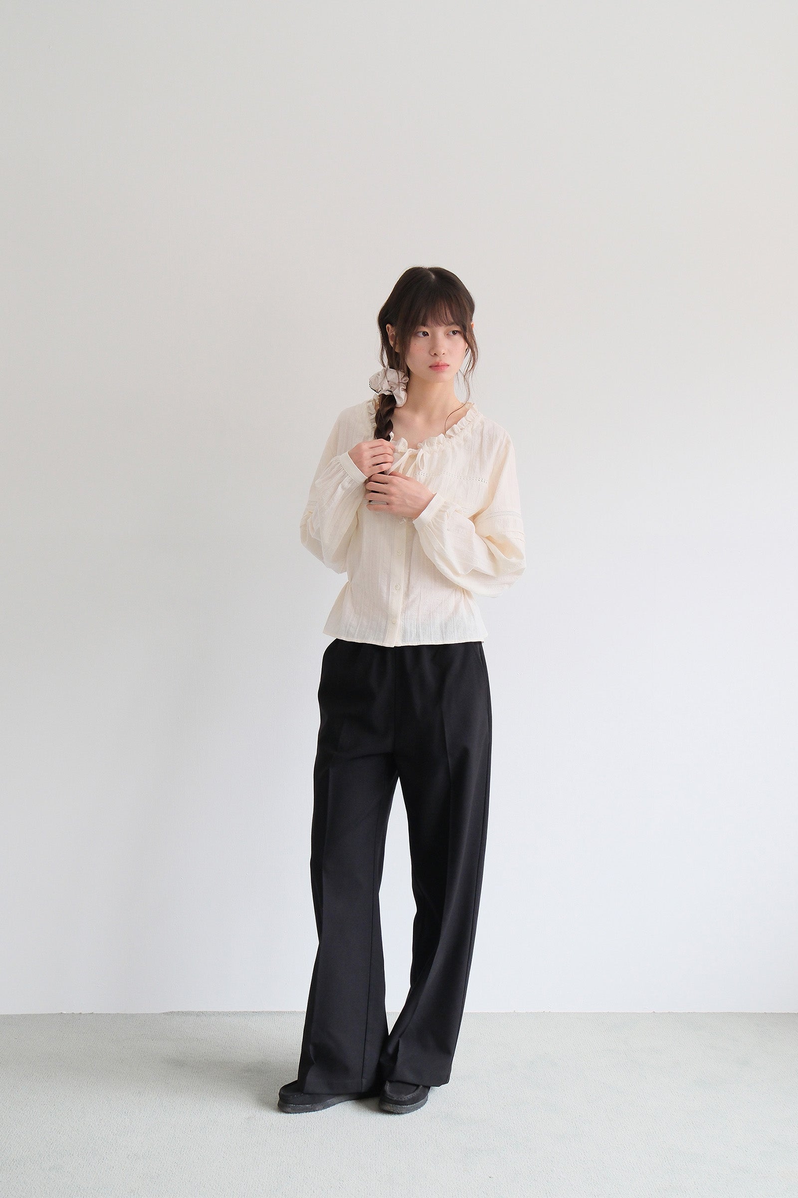 SALTY LACE BLOUSE_CREAM