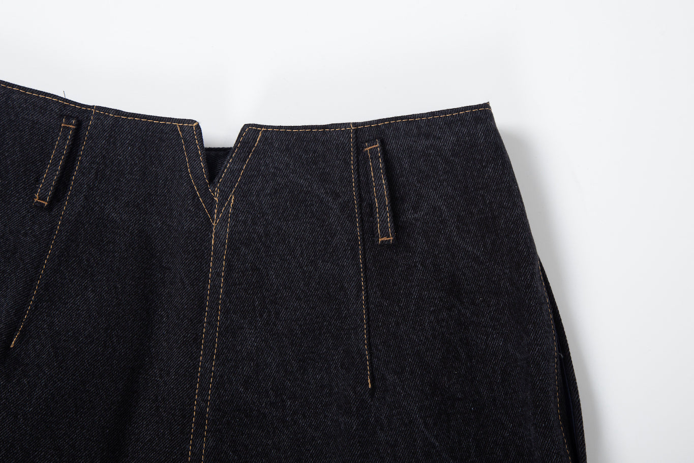 JEAN V_NOIR