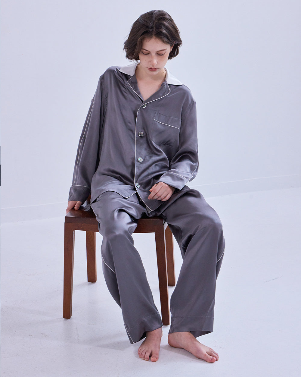 STONE WHISPER SILK PAJAMA_SILVER