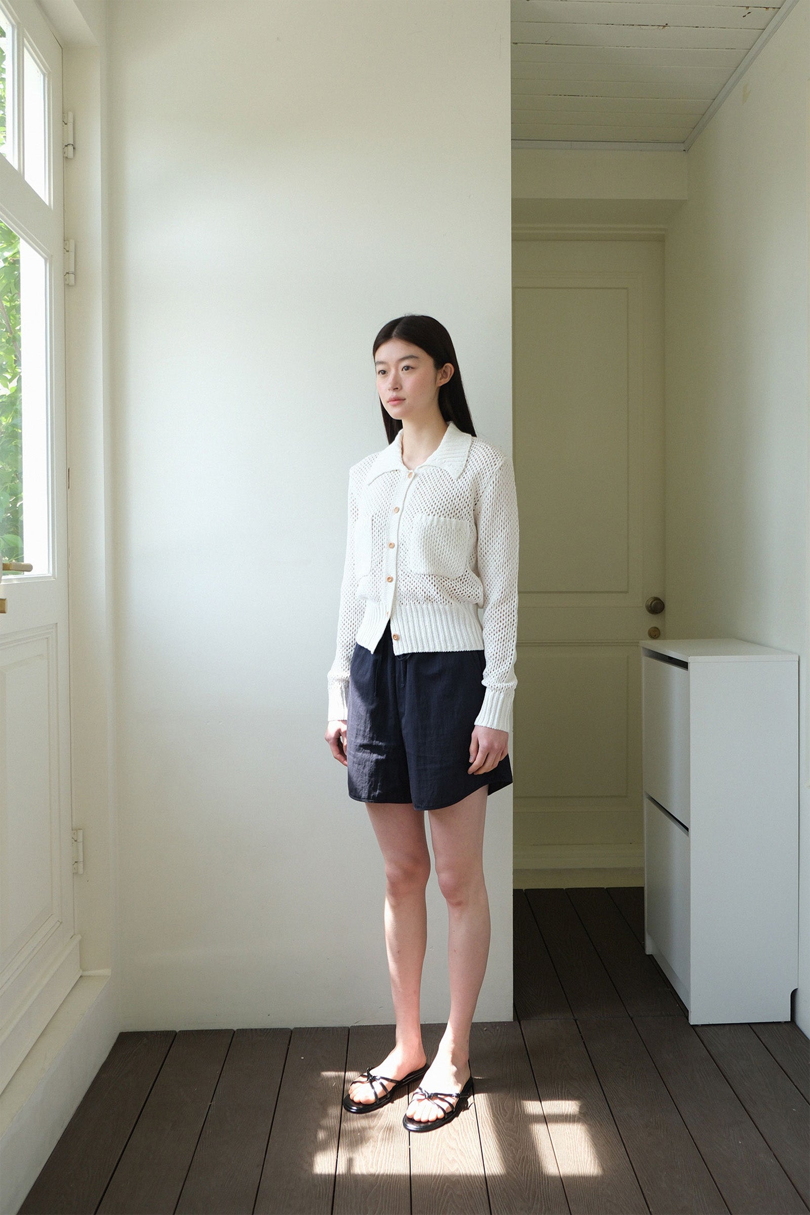 MOUI POCKET PUNCHING COLLAR CARDIGAN_WHITE