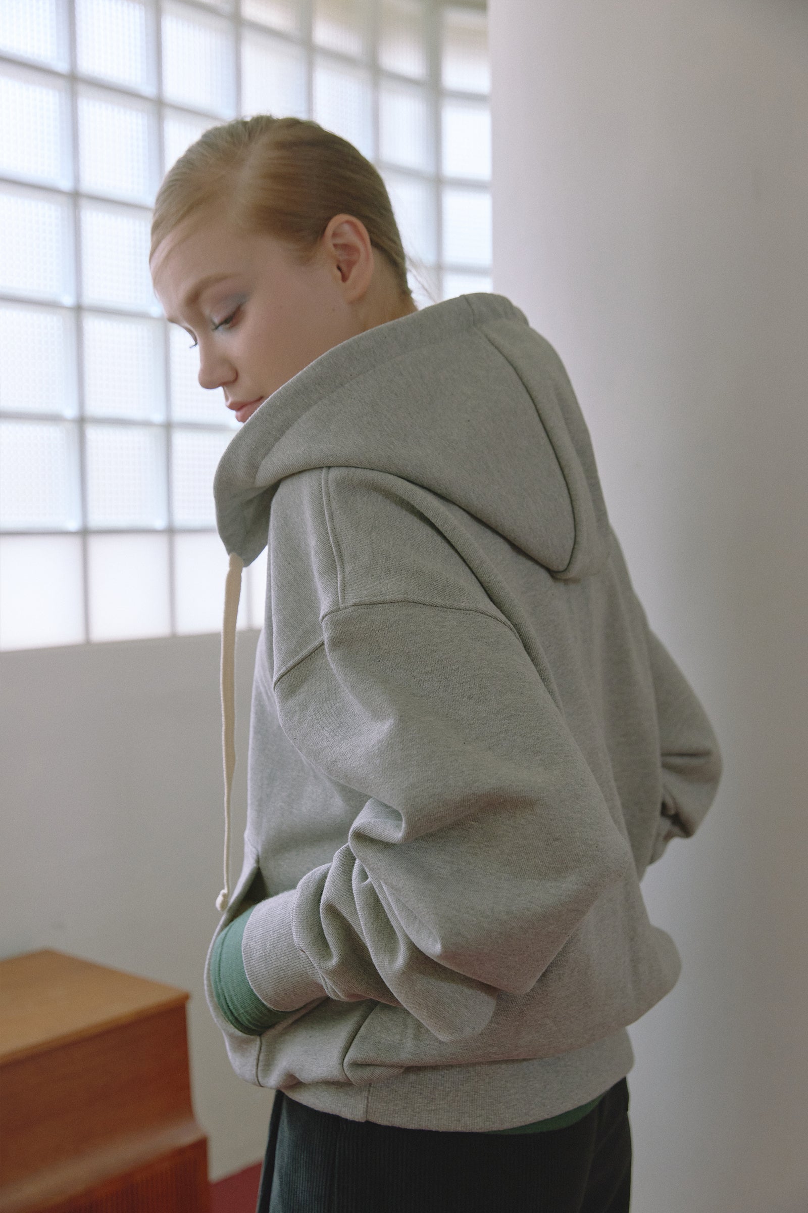 HOODIE OVERSIZE À CAPUCHE DÉTACHABLE EN COTON_GRIS