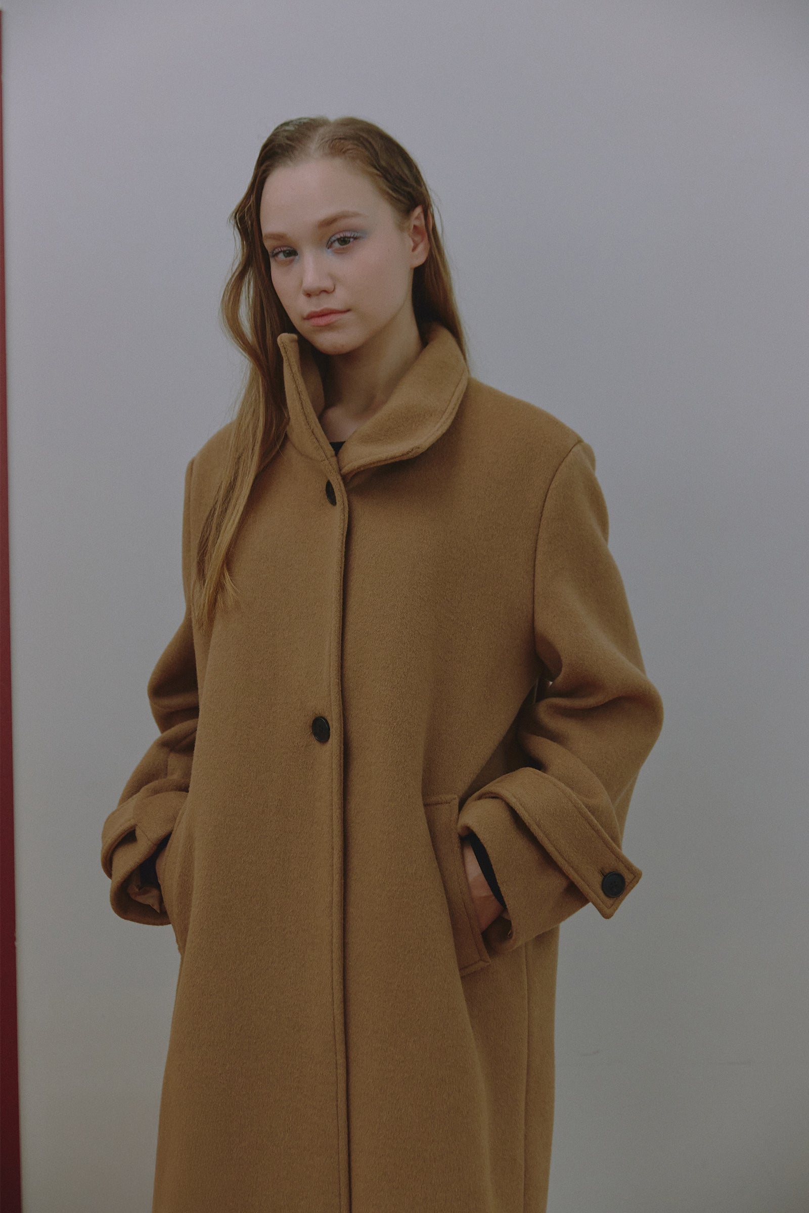MANTEAU CLASSIQUE À COL MONTANT EN CACHEMIRE MÉLANGÉ_CAMEL