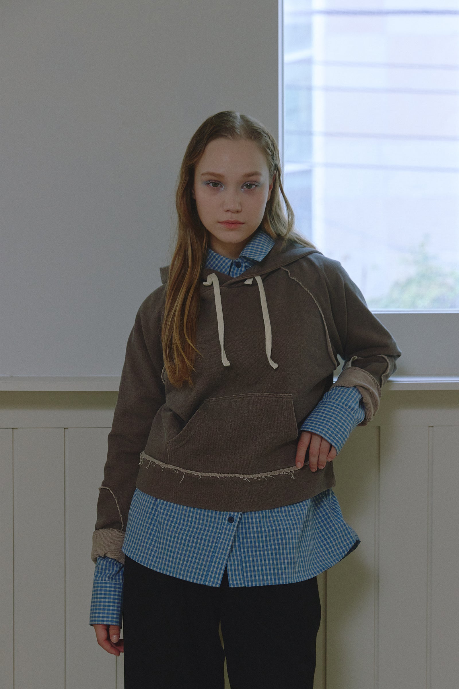 HOODIE COURT DÉLAVÉ À MANCHES RAGLAN_MARRON