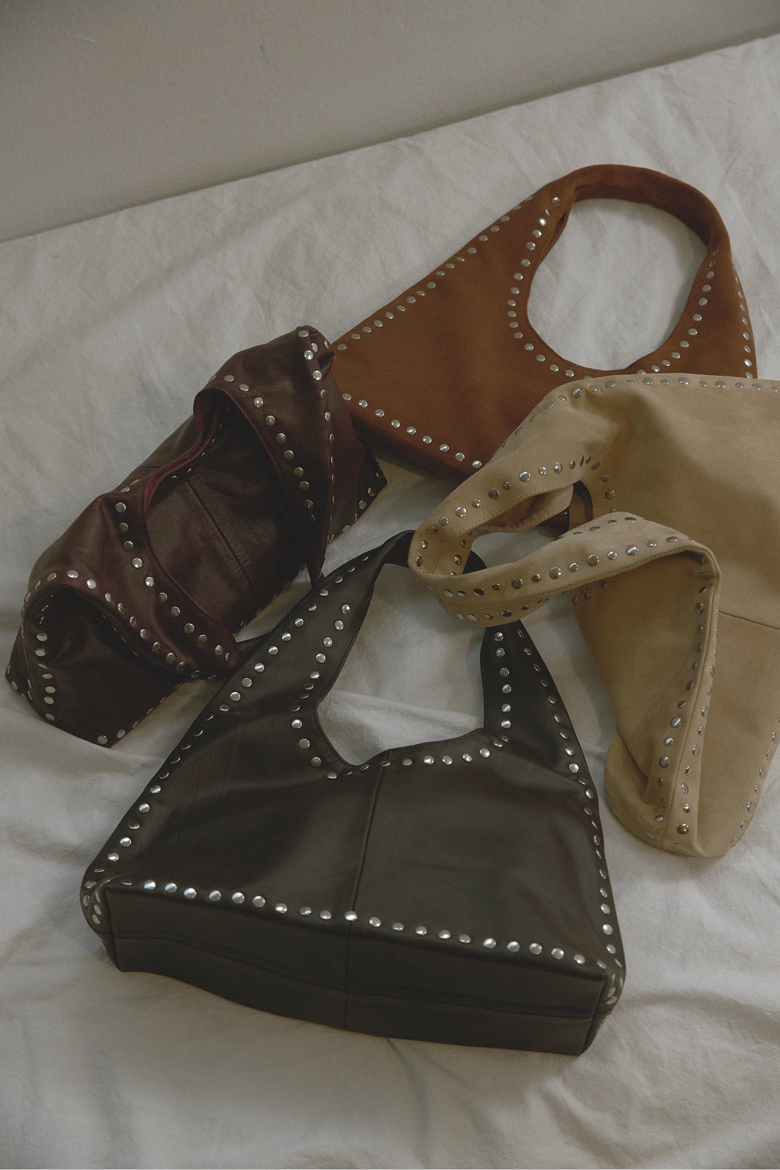 LEATHER BOHO STUD BAG_DARK BROWN