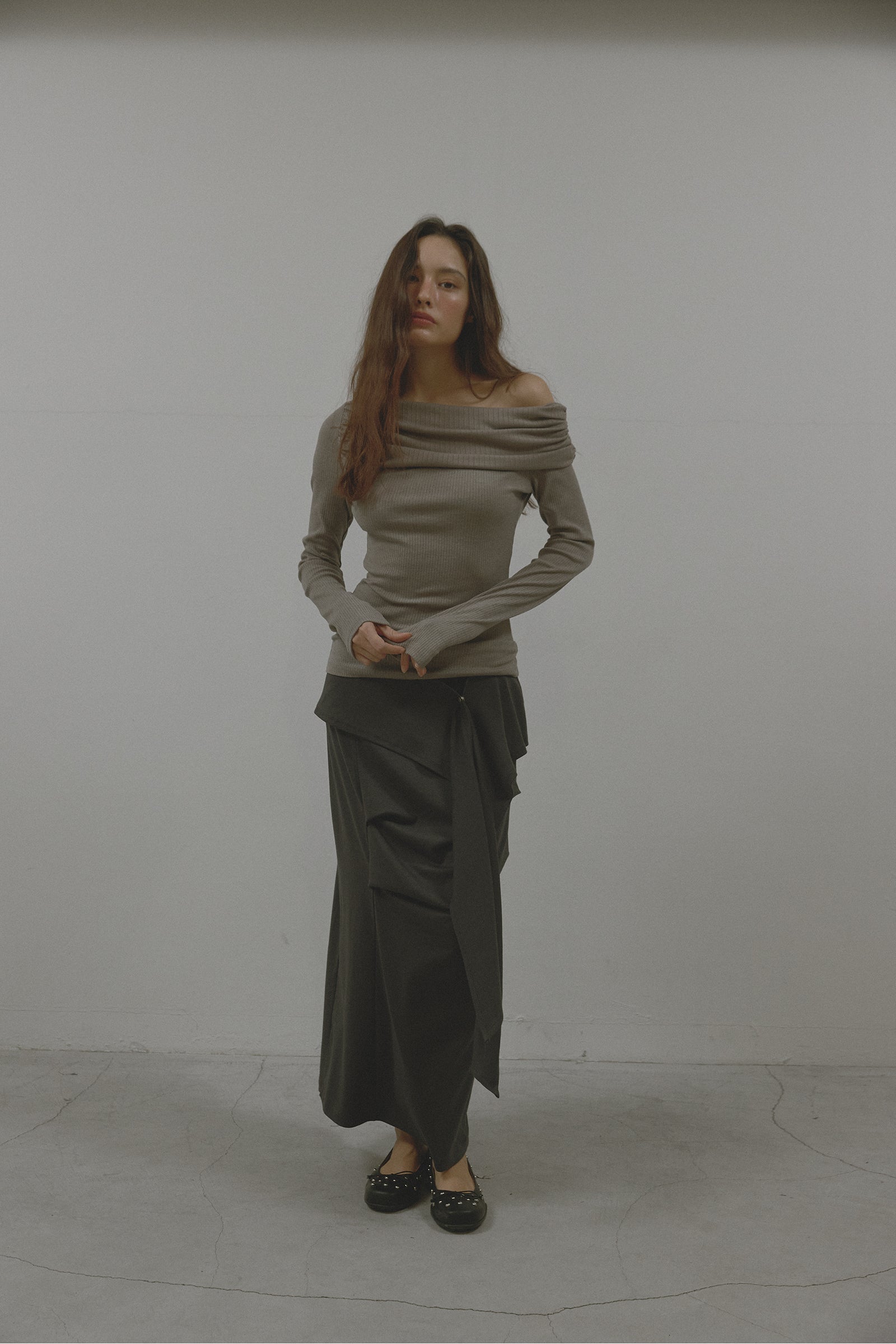 GRACE SHIRRING T_BEIGE GREY