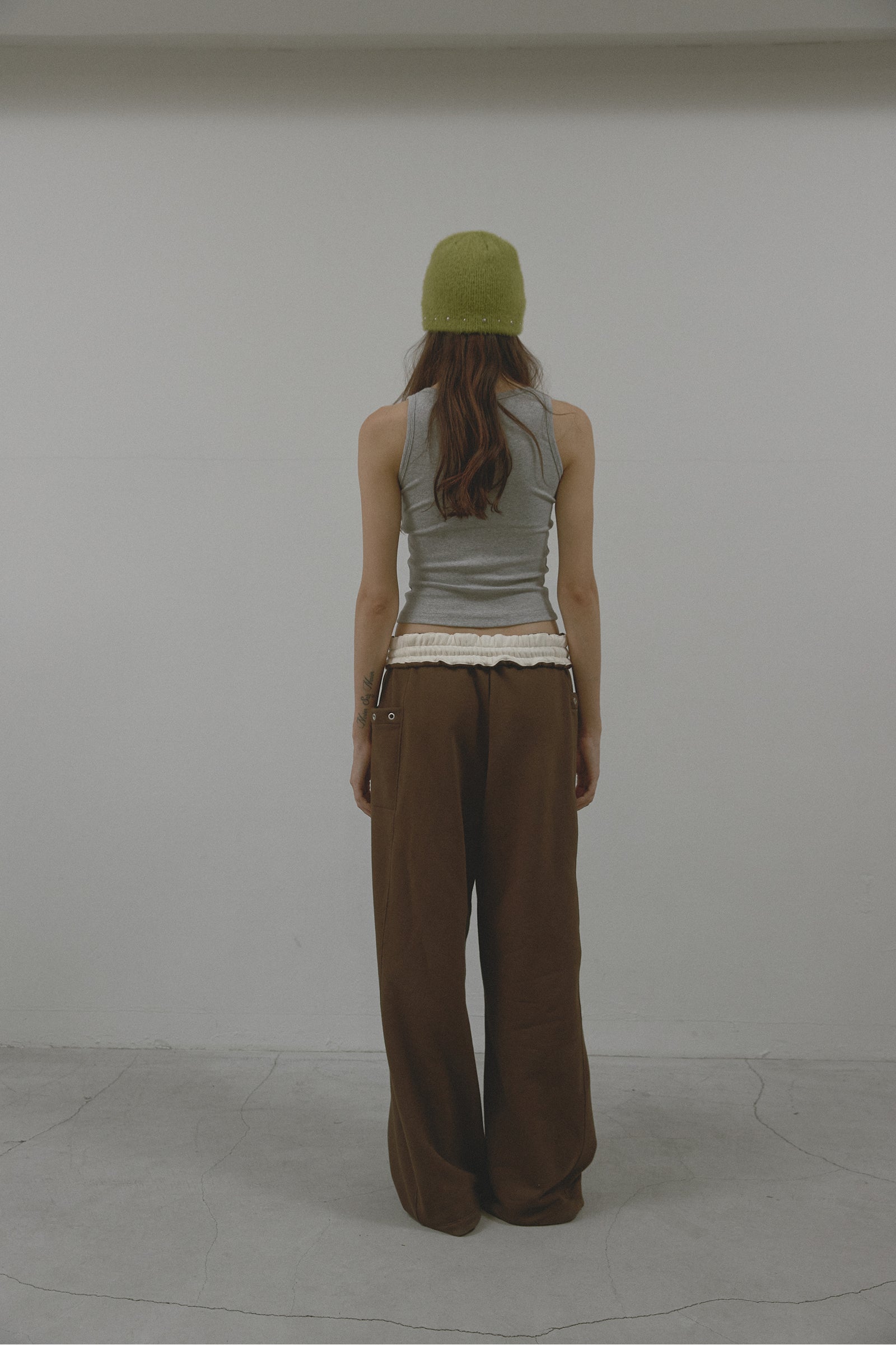 COLOR FLIP SWEATPANTS_BROWN