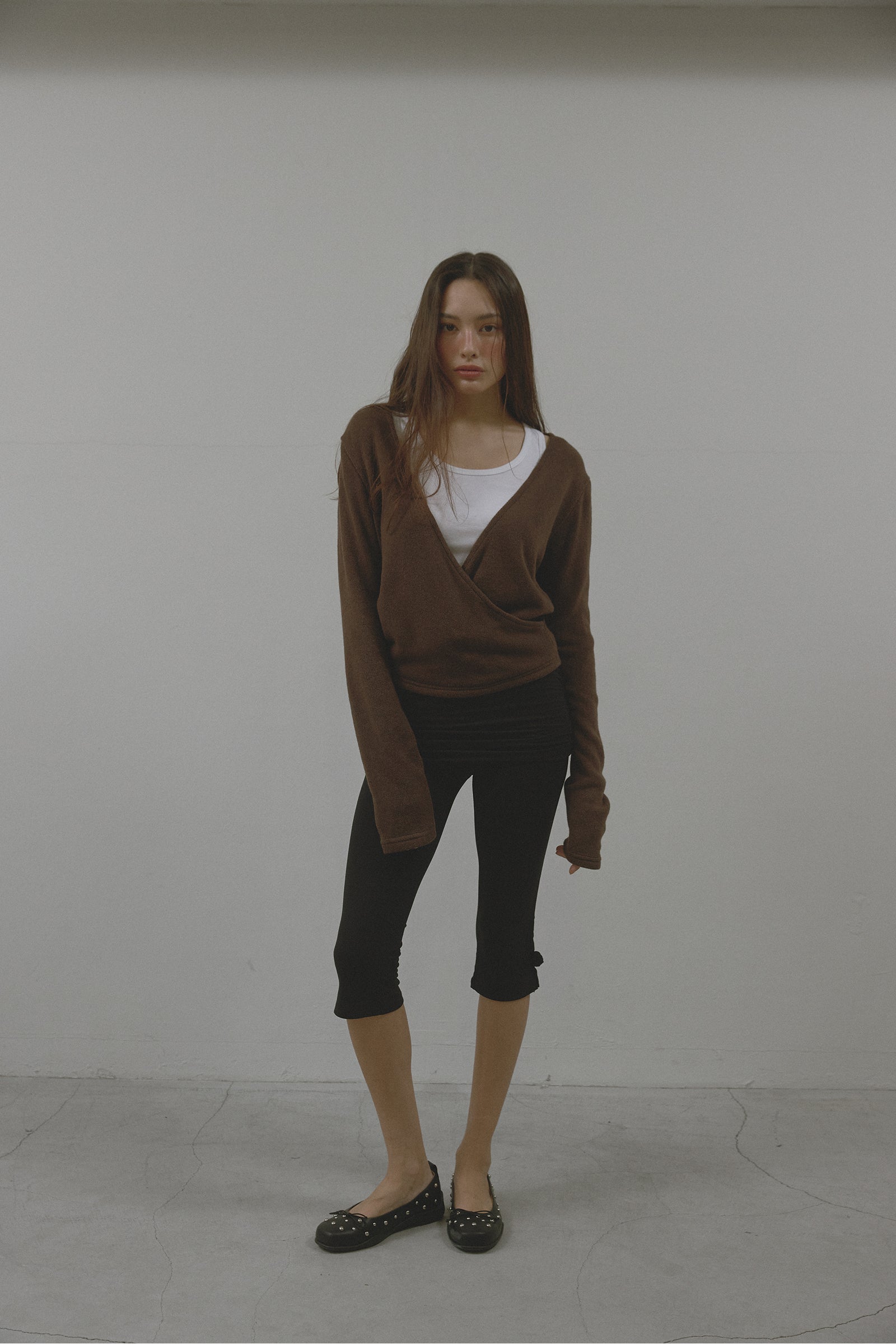 FLOWER SLIT FOLDING PANTS_BLACK