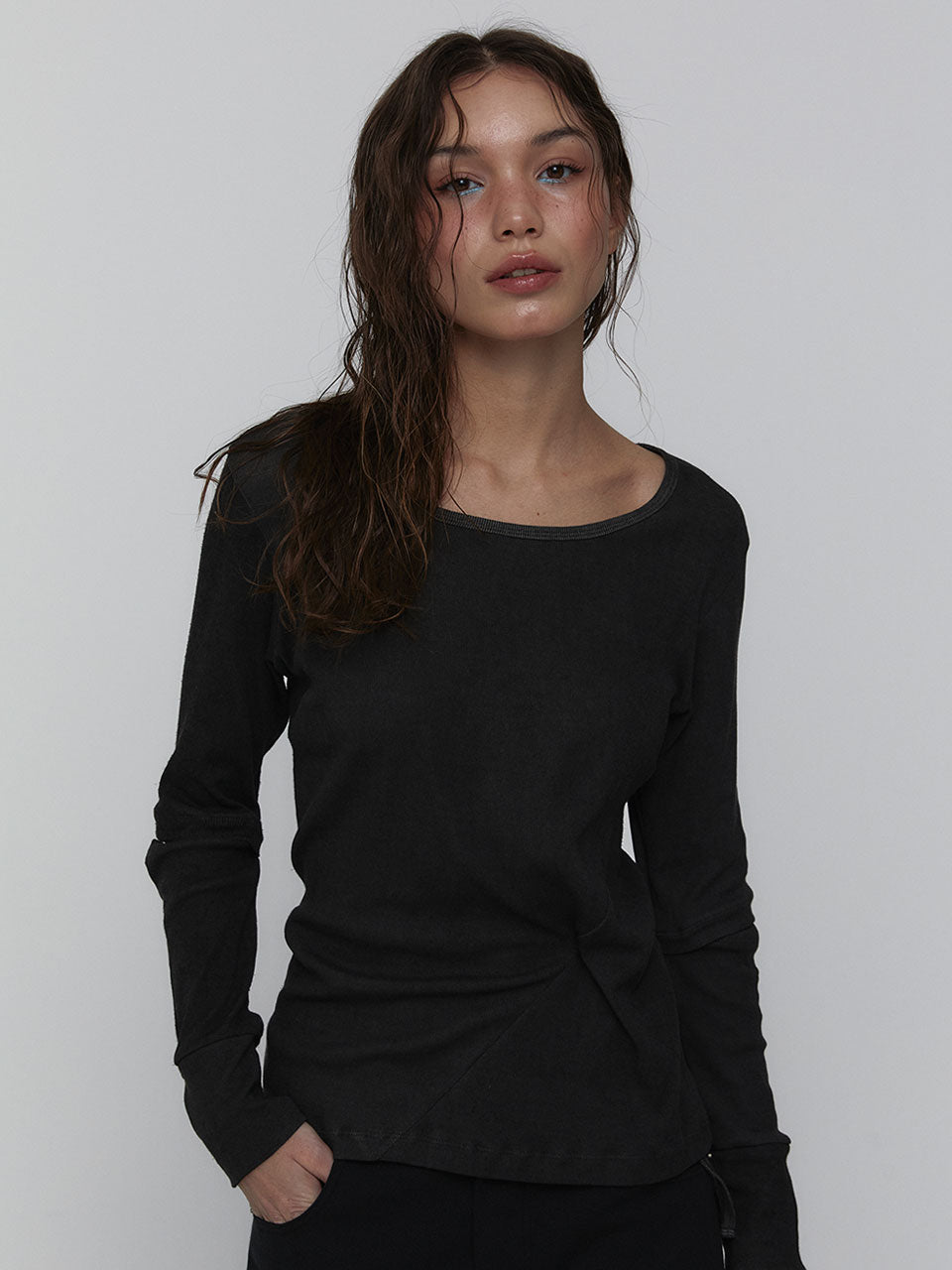 SLIT SLEEVE TOP_CHARCOAL