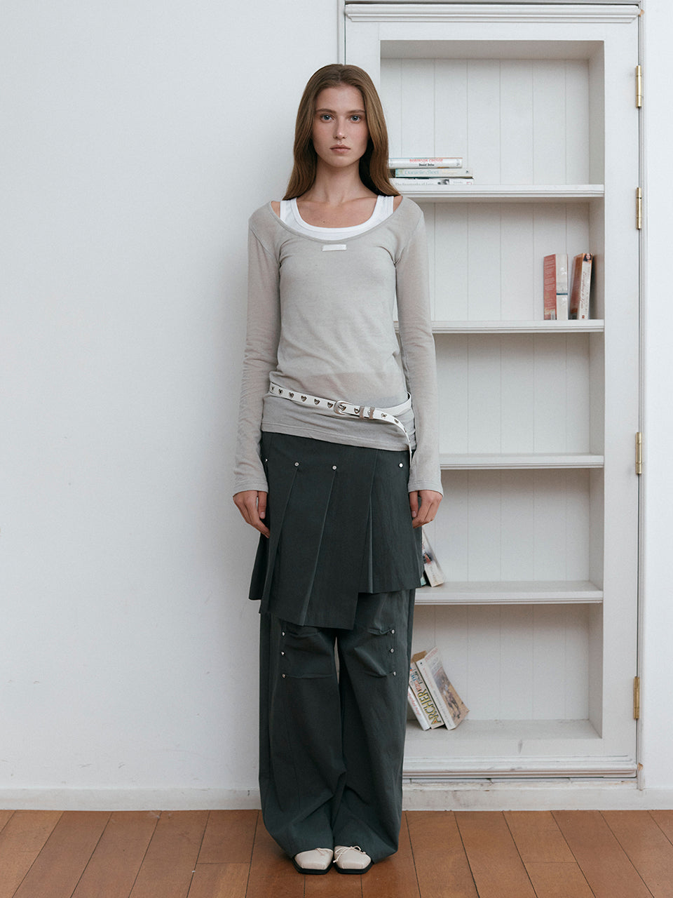 ATYPICAL RIVET PANTS_CHARCOAL