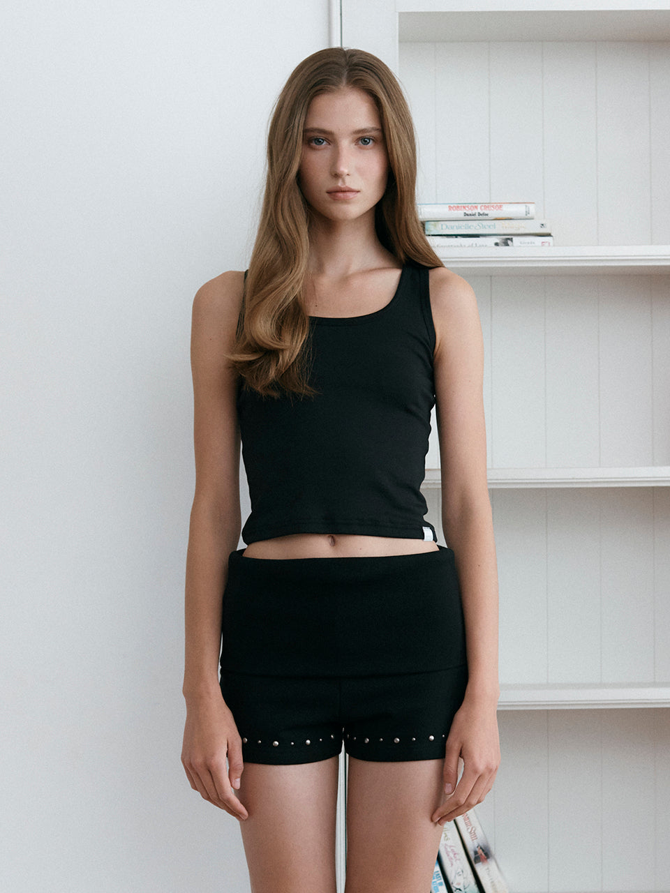 AS BASIC U NECK SLEEVELESS_BLACK