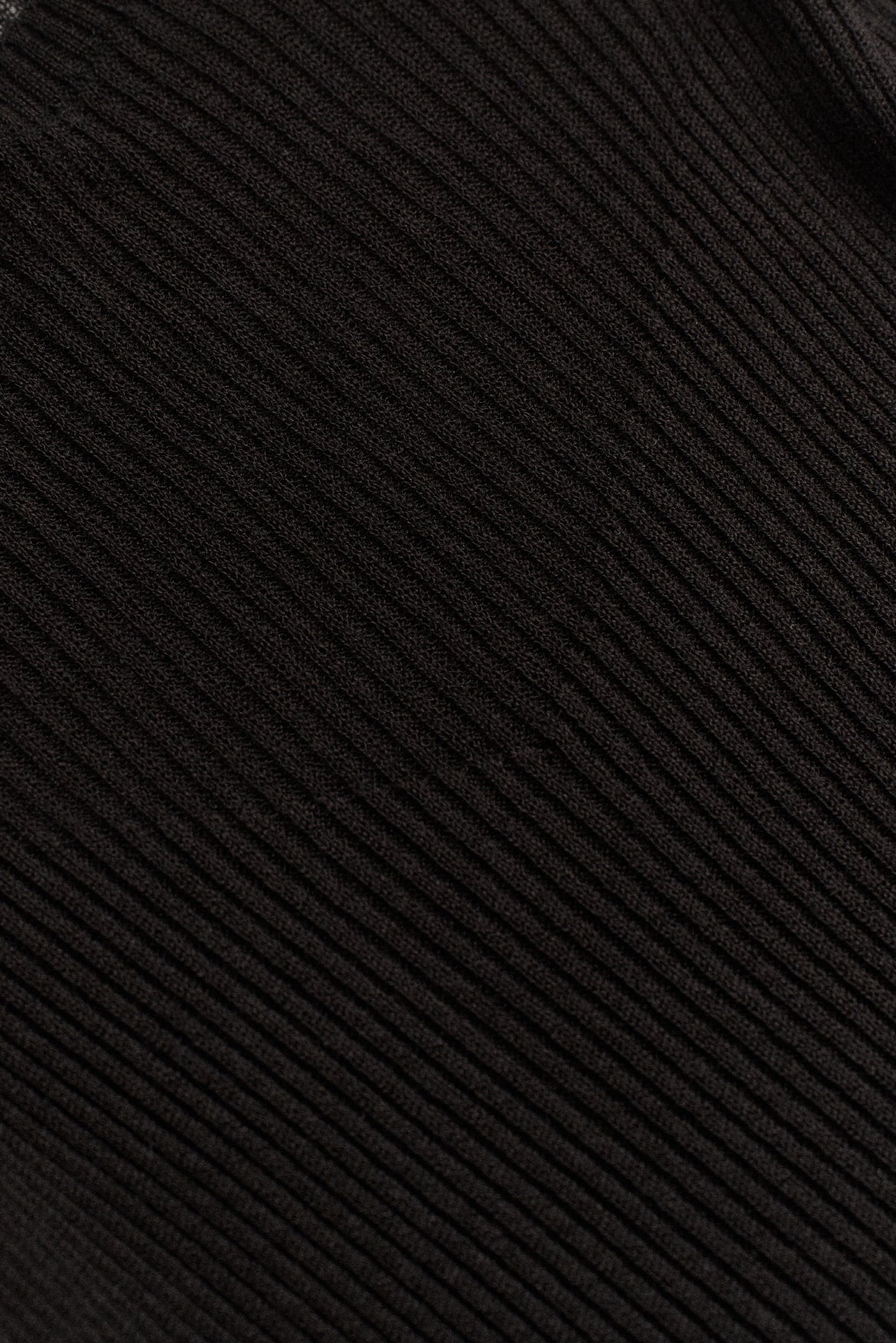 PULL TRANSPARANT À COUTURES BRUTES_NOIR