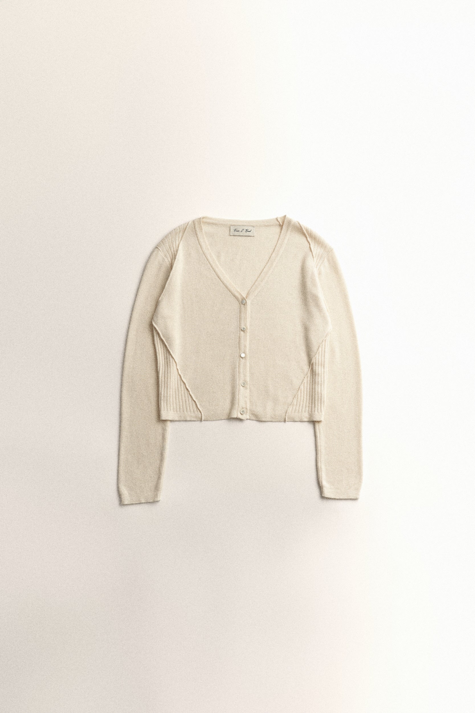 CARDIGAN À COUTURES BRUTES_IVOIRE