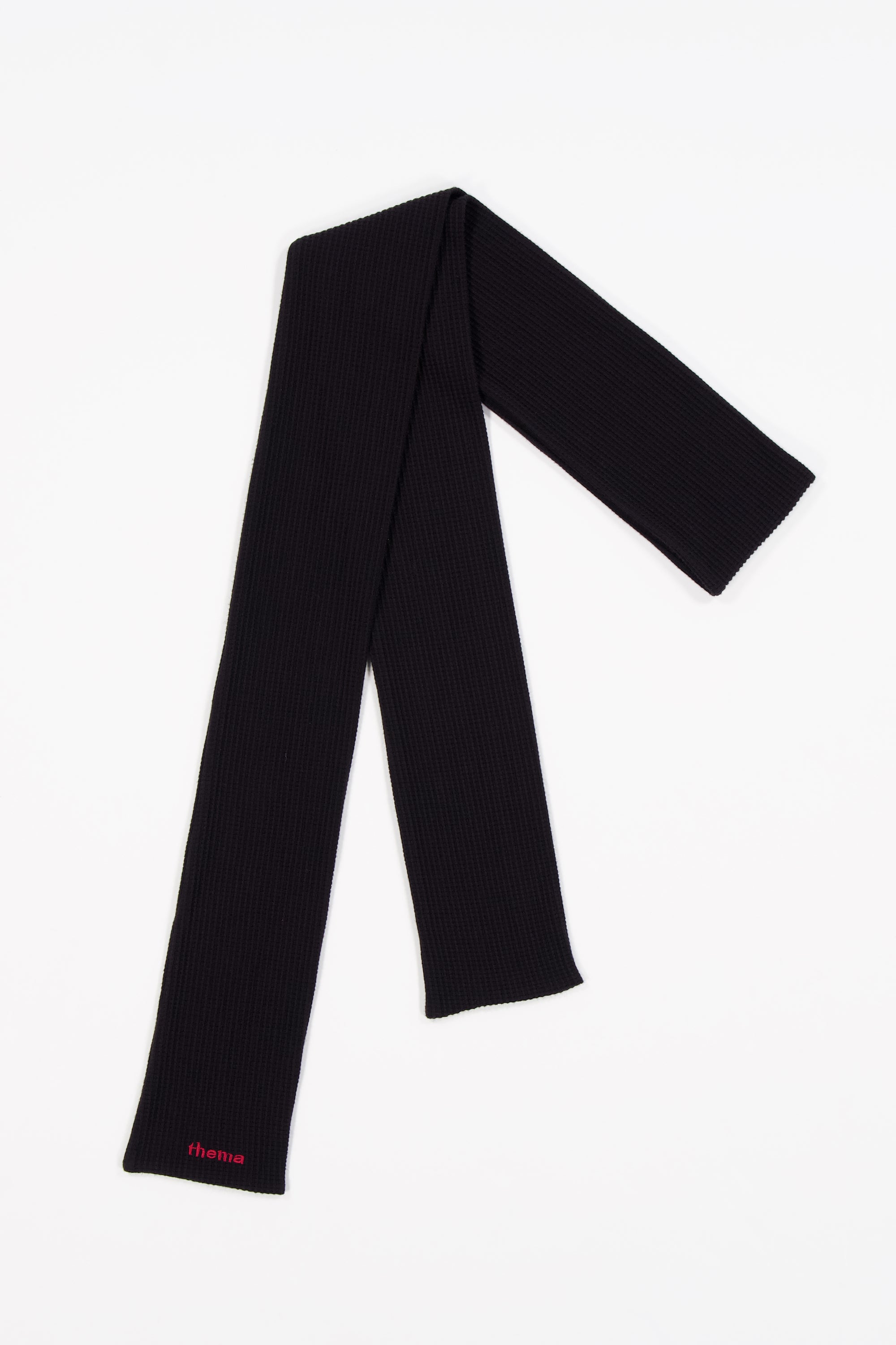 LONGUE ÉCHARPE DOUCE AU TISSU GAUFRÉ_NOIR
