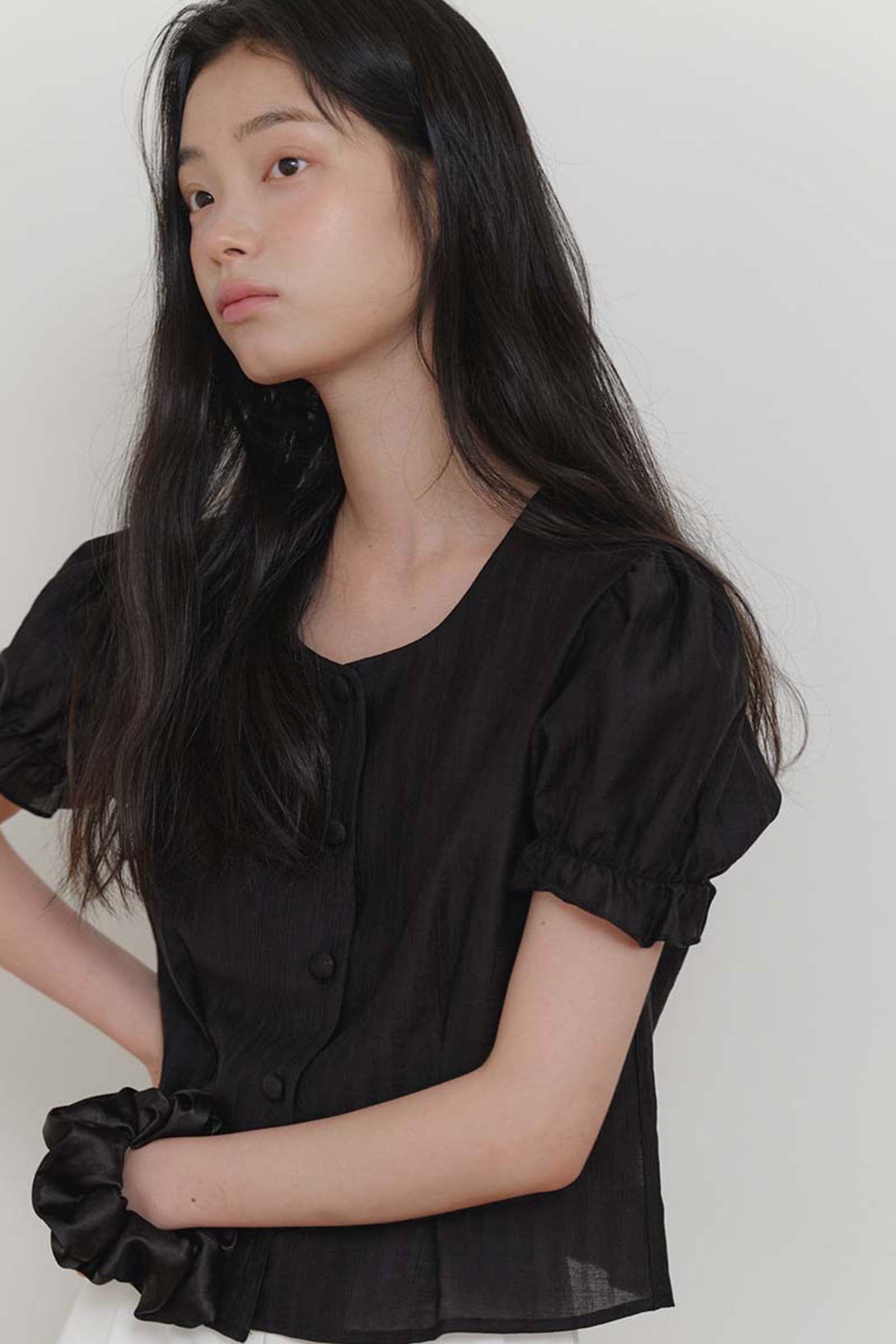 SOFT SHIRRING SHIRT_BLACK