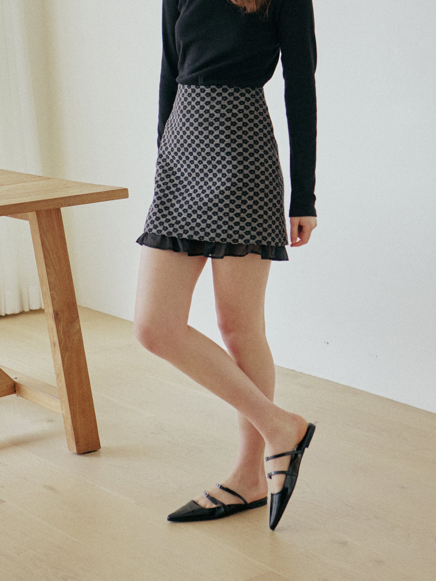 JACQUARD FLOWER SKIRT_BLACK
