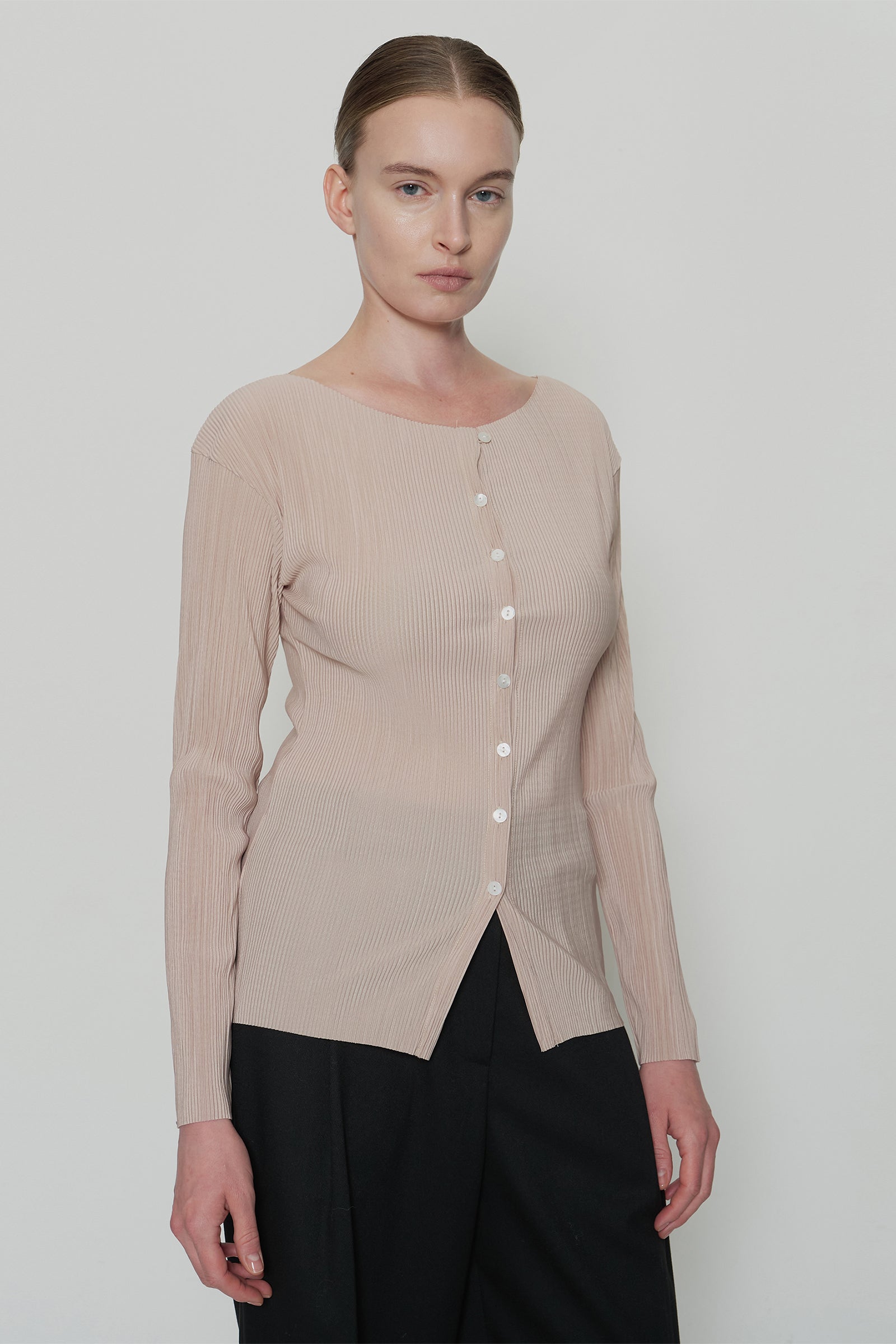 PLEATS CARDIGAN_BEIGE