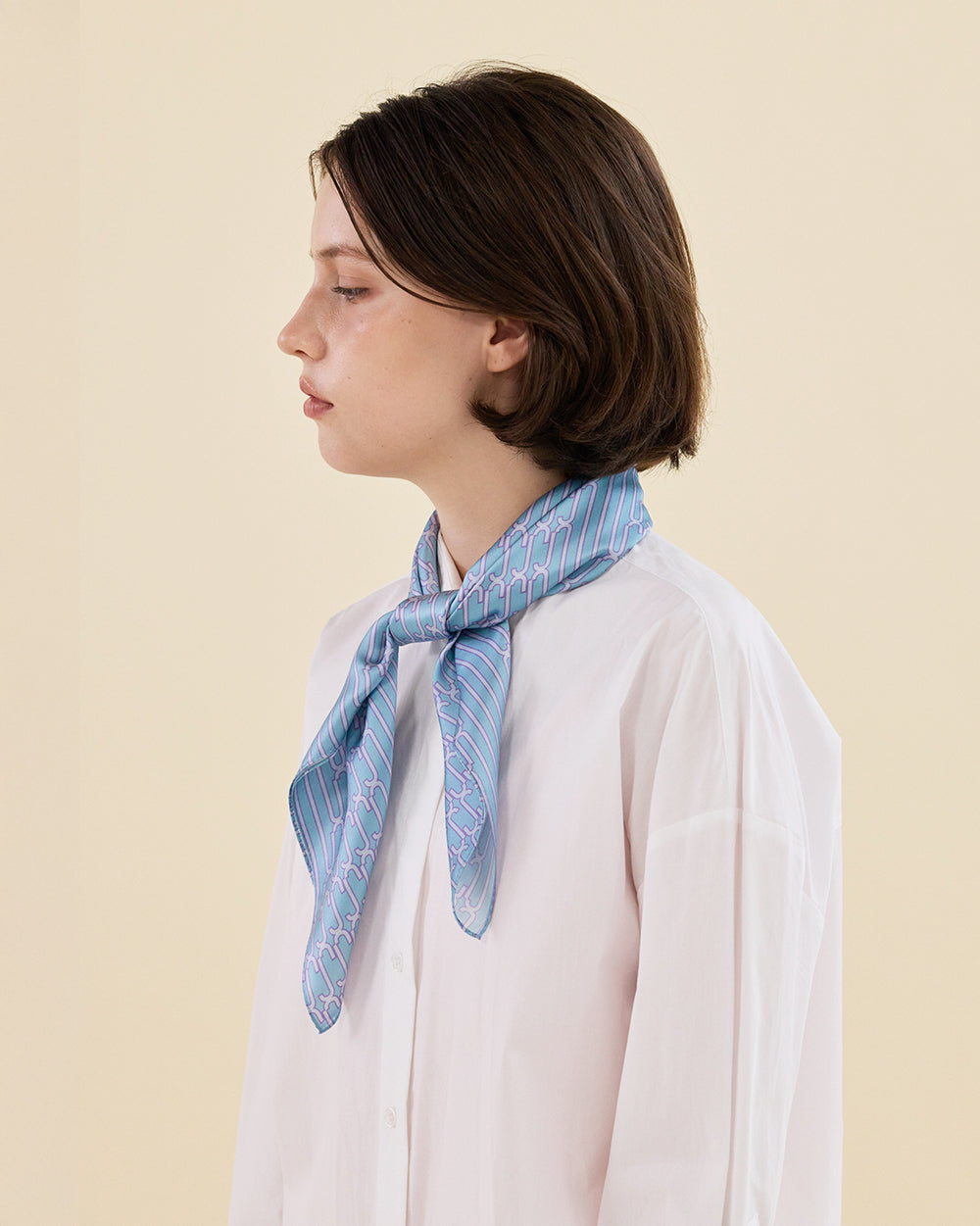 FLOWING GRID SILK SCARF_BLUE