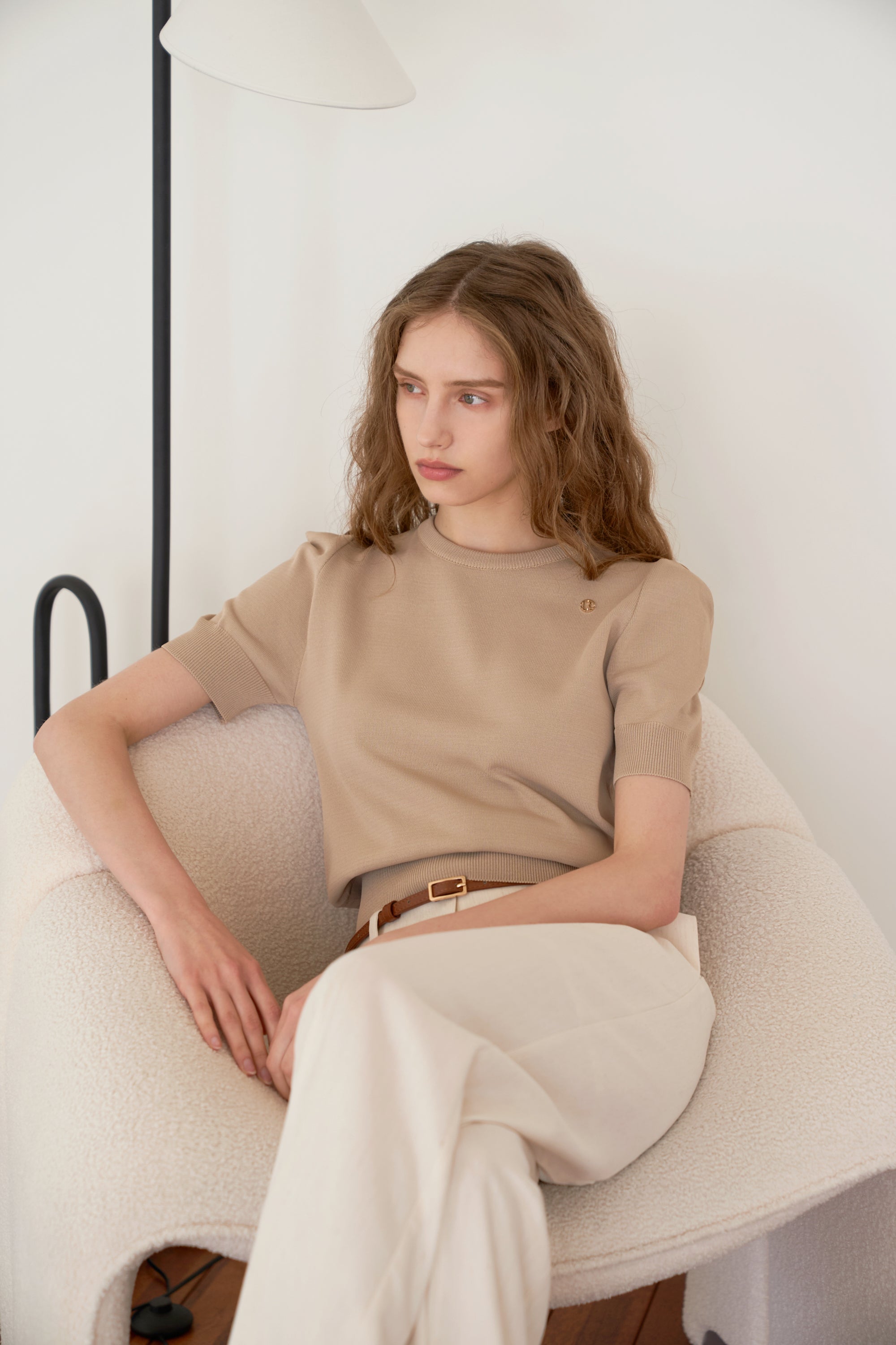 PULL EN MAILLE À ÉPAULETTES_BEIGE