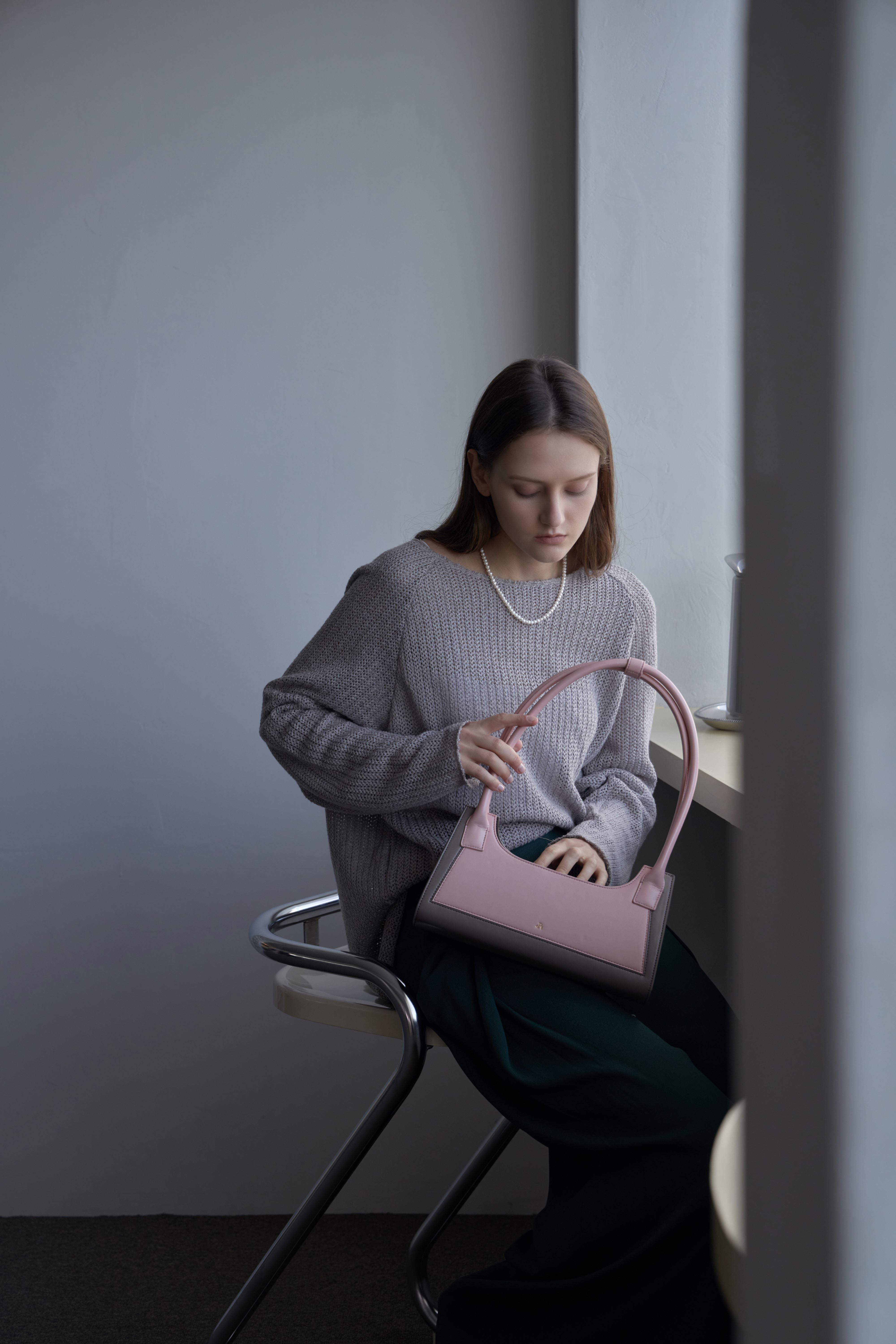 EIN_PINK GREY