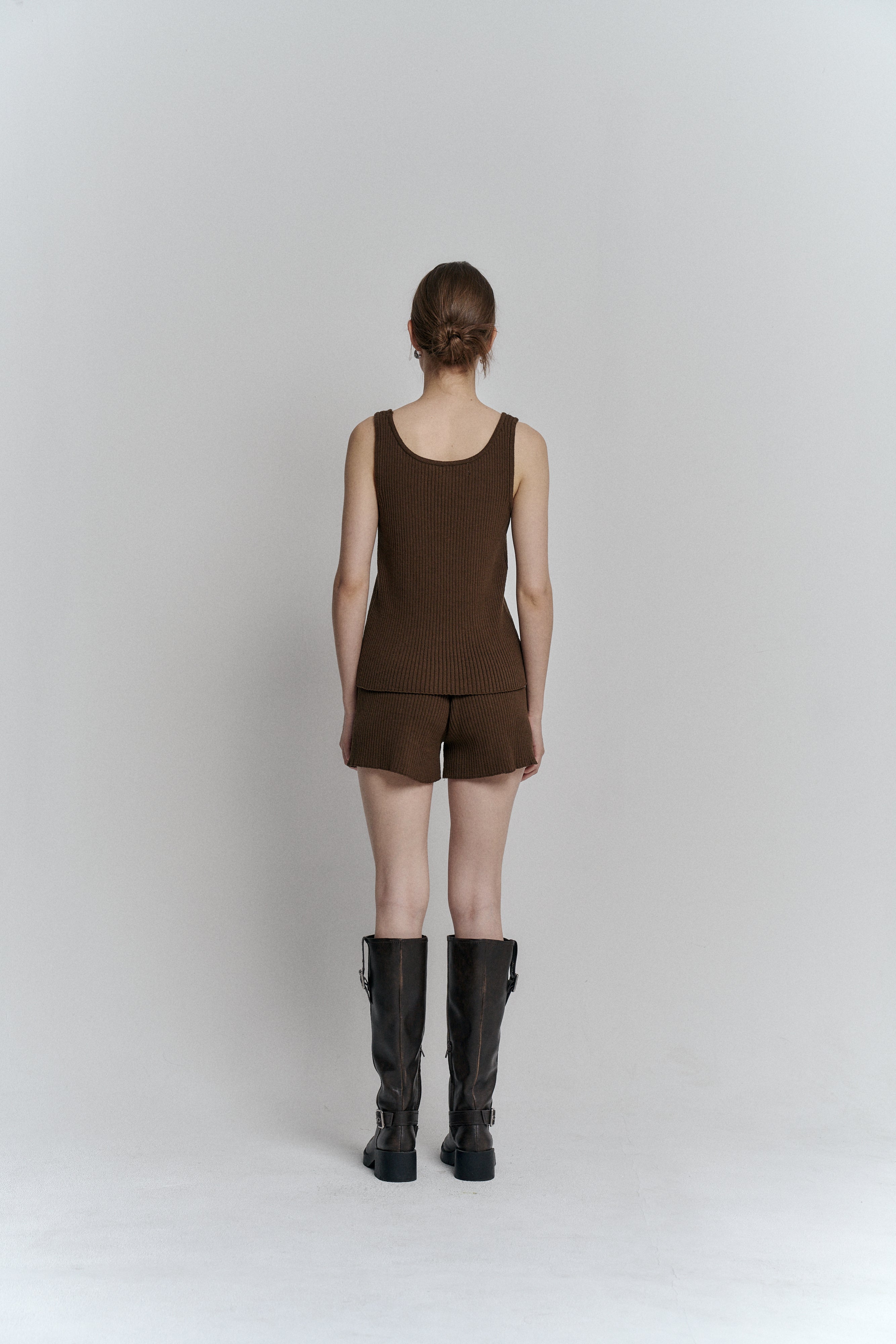 RIBBED KNIT SHORTS_BROWN
