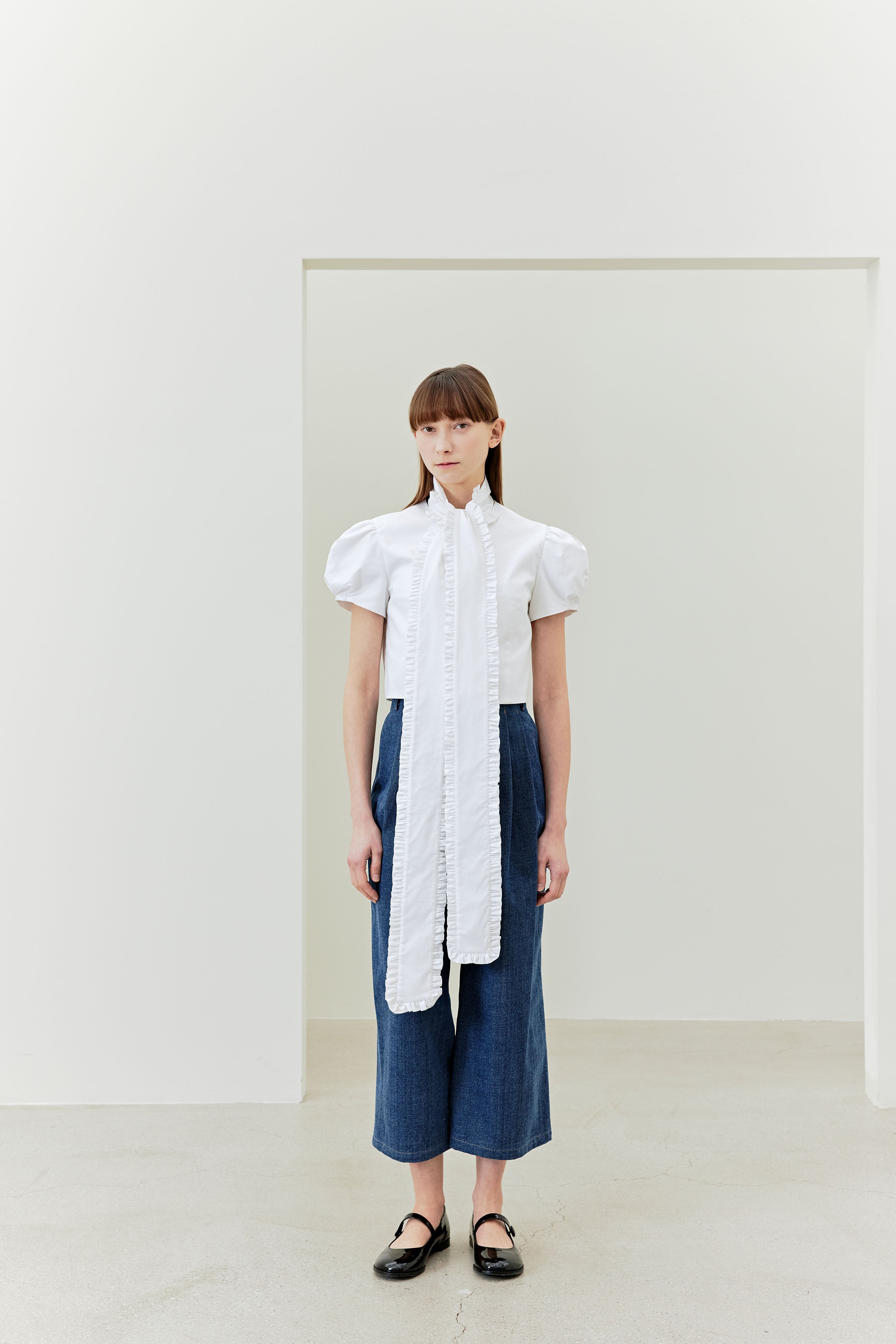 BLOUSE AVEC NŒUD À VOLANTS_BLANC