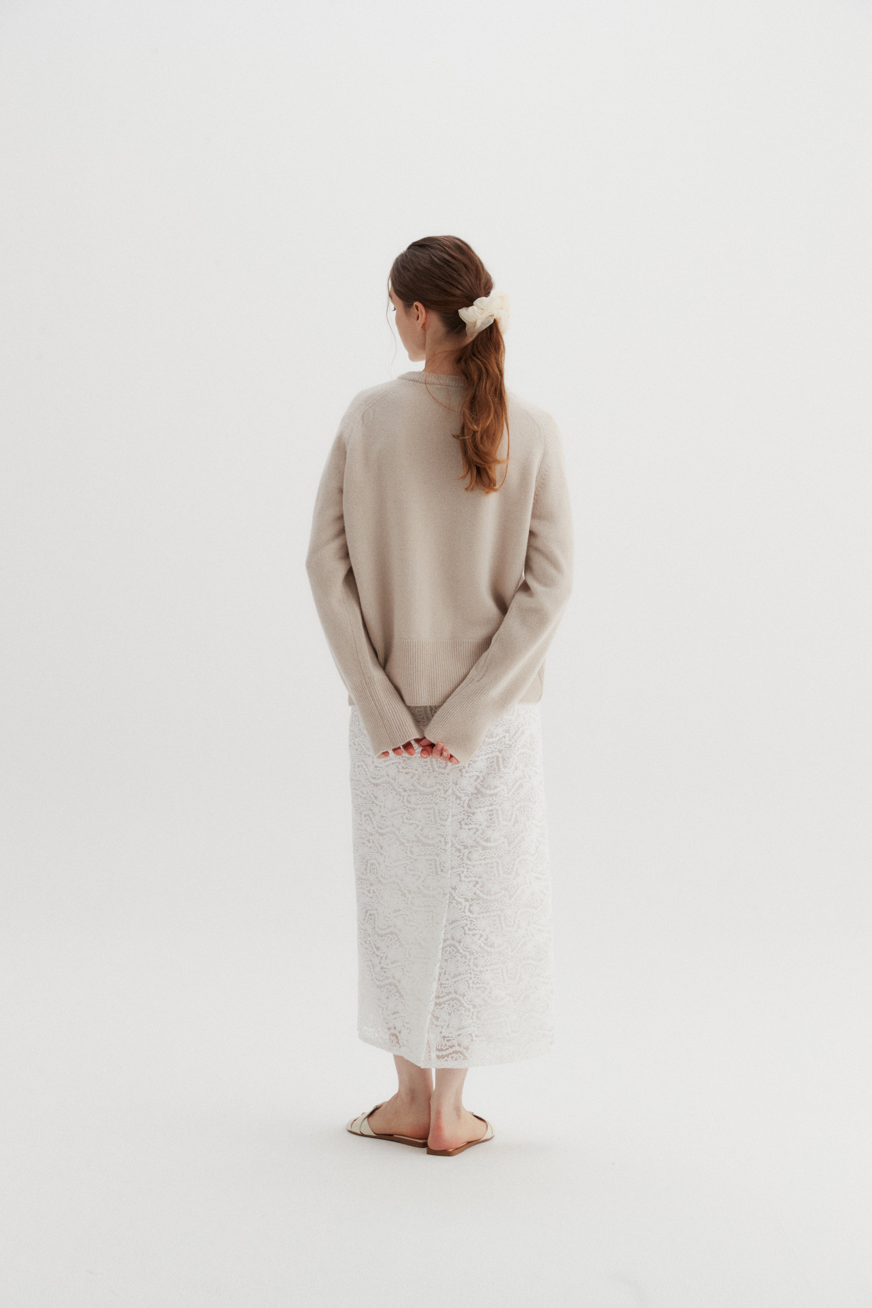SADDLE ROUND SWEATER_BEIGE CLAIR