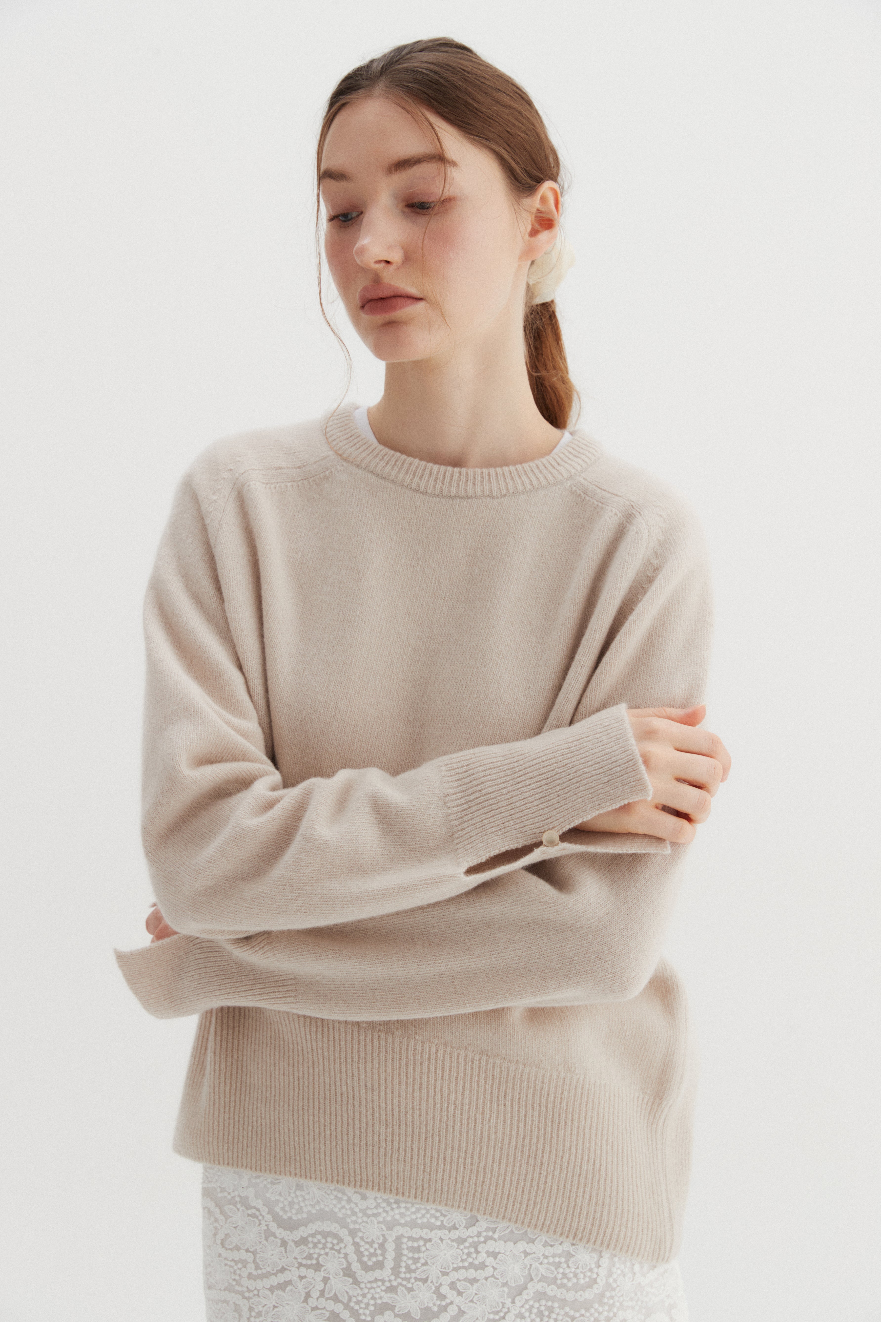 SADDLE ROUND SWEATER_BEIGE CLAIR