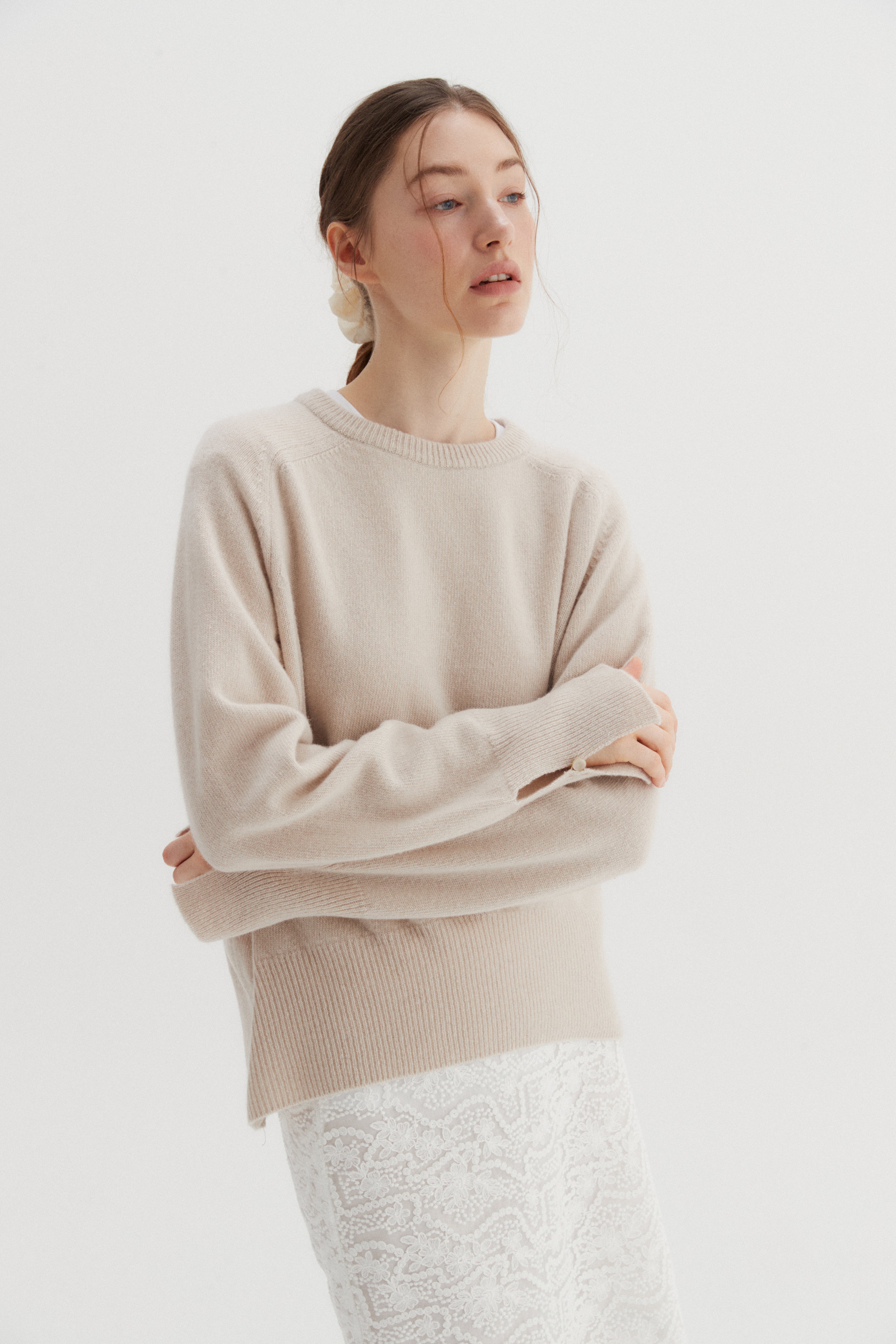 SADDLE ROUND SWEATER_BEIGE CLAIR