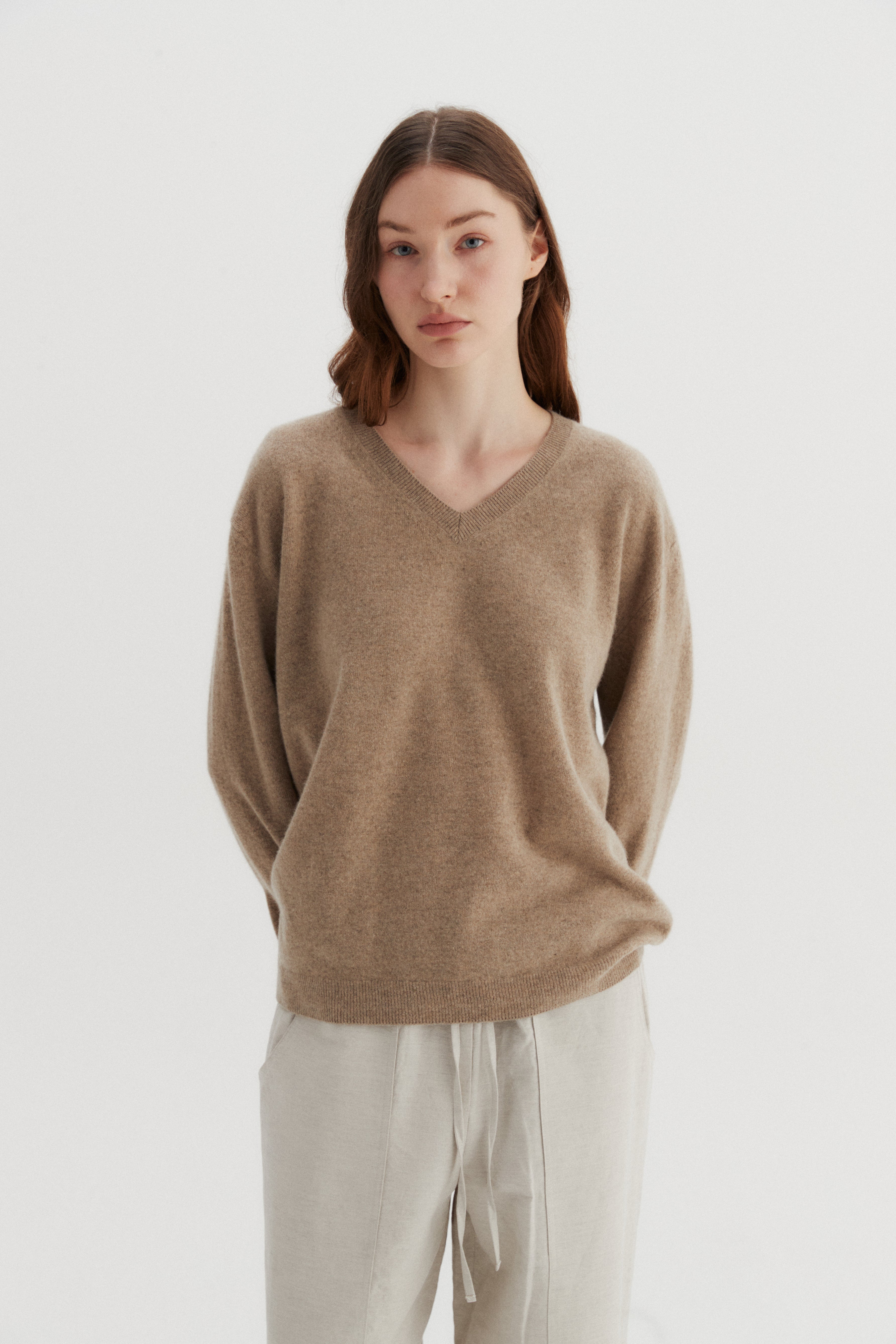 PULL COL V EN LAINE_BEIGE FONCÉ