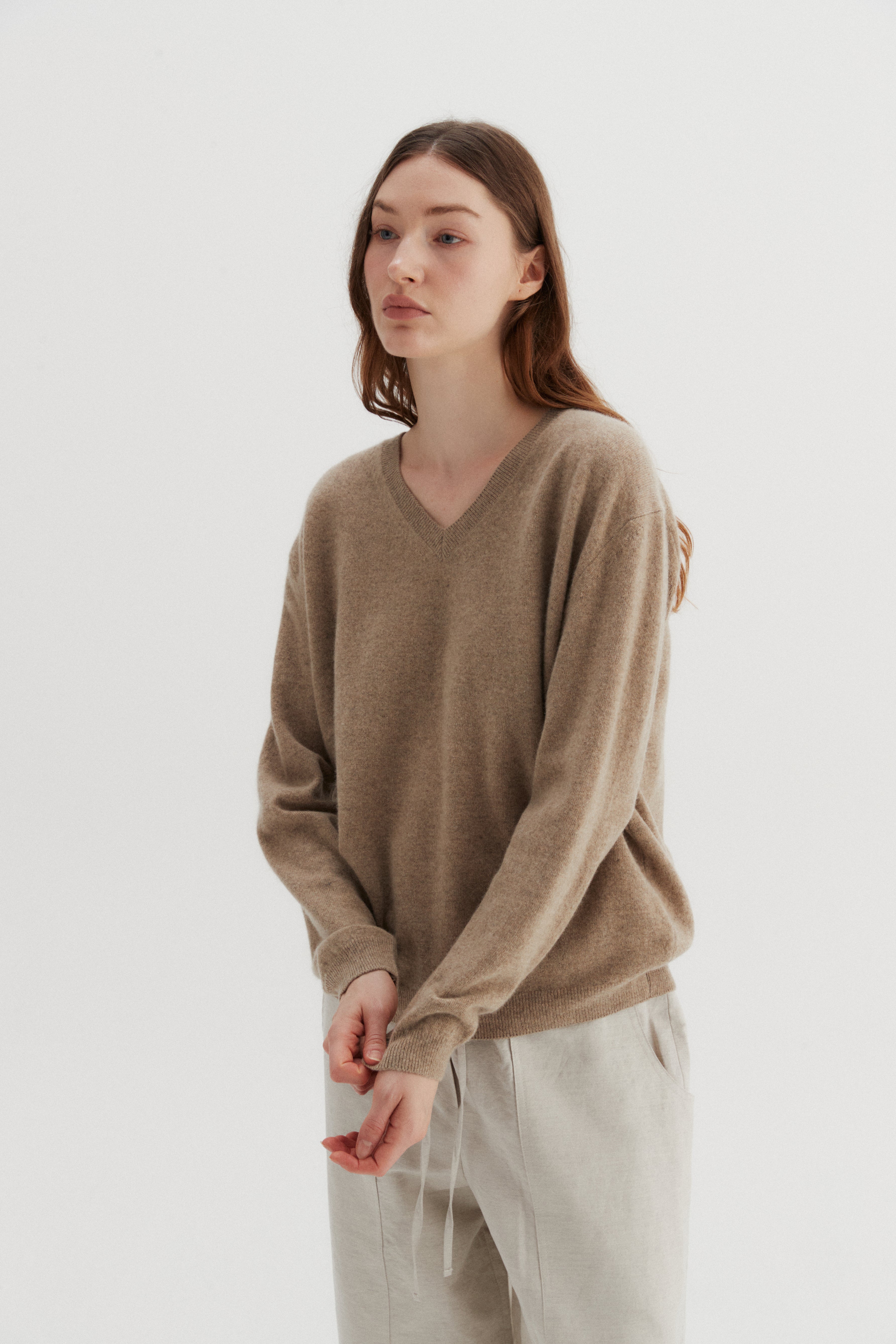 PULL COL V EN LAINE_BEIGE FONCÉ