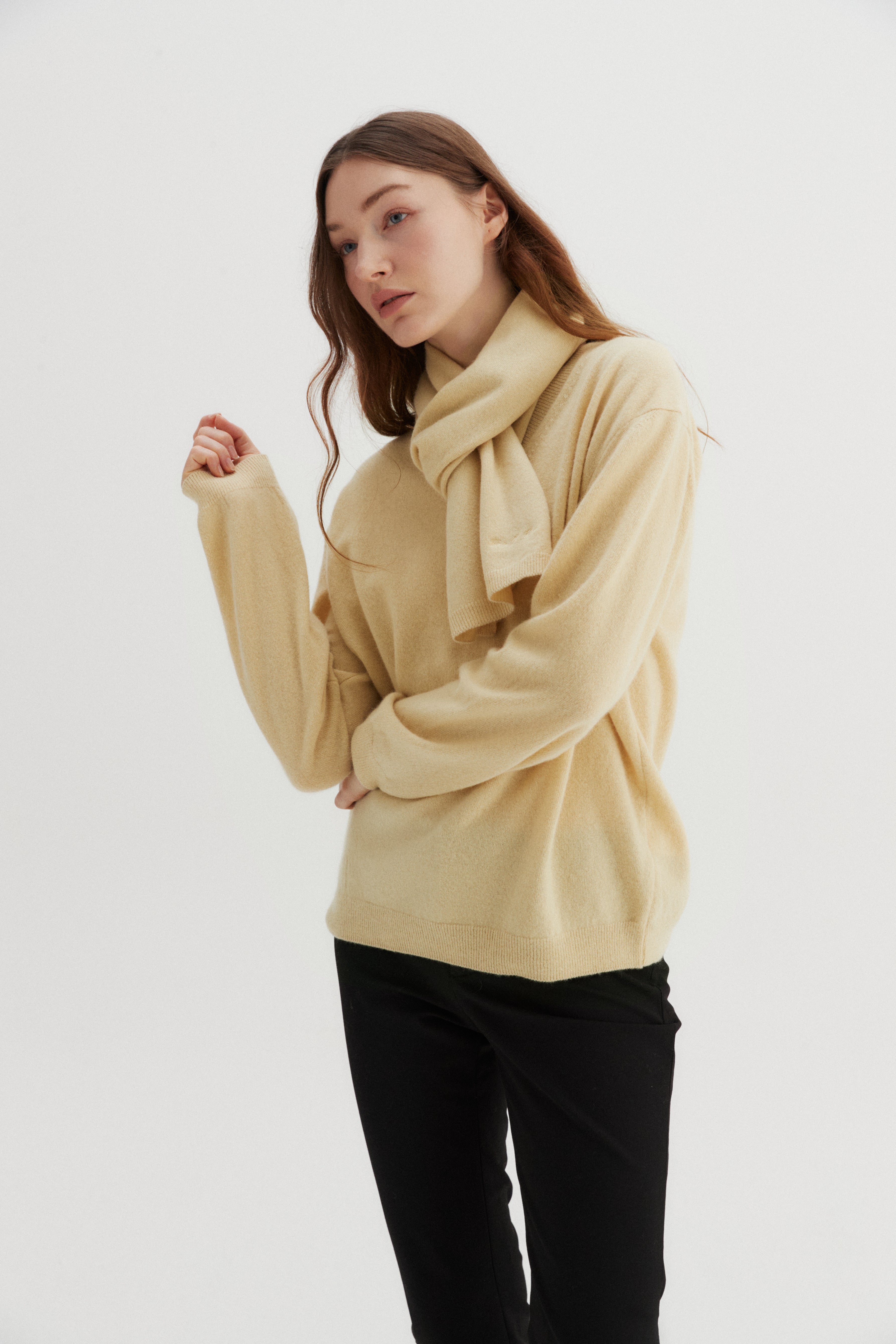 PULL COL V EN LAINE_JAUNE CLAIR