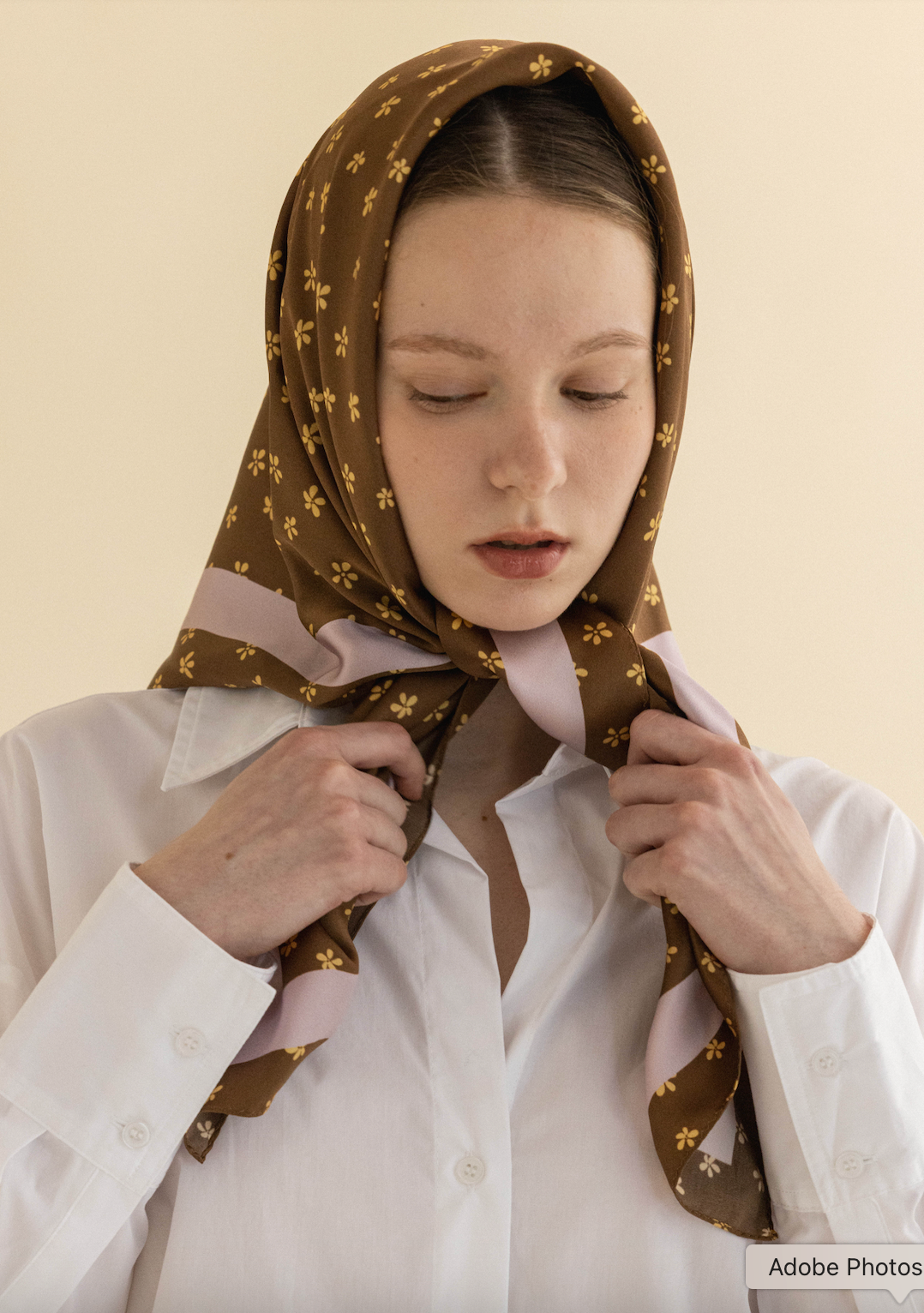 FOULARD EN SOIE JARDIN FLEURI_MARRON
