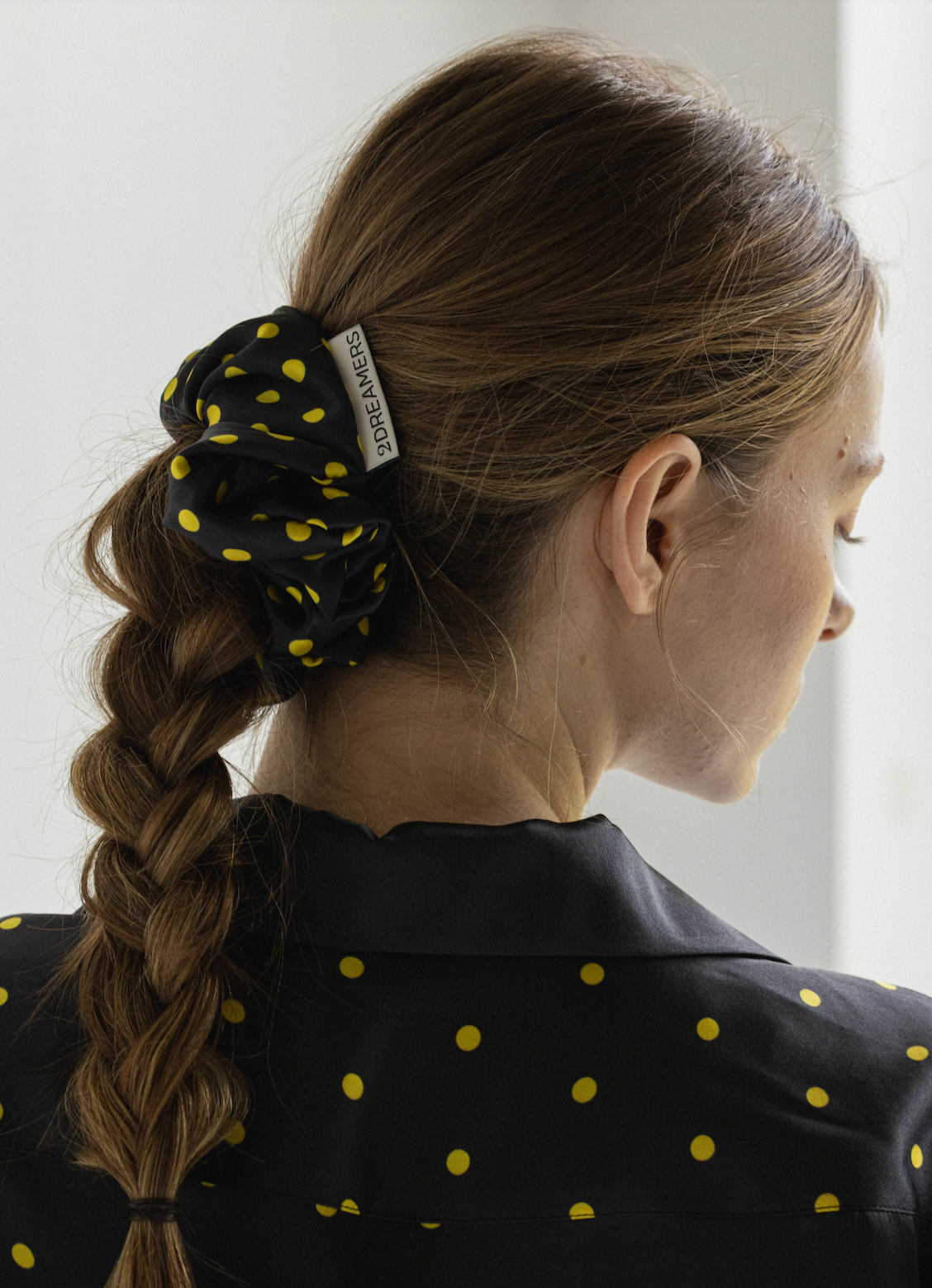 LEMON DOT SCRUNCHIE_BLACK