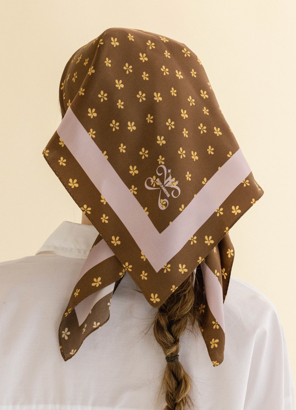 FOULARD EN SOIE JARDIN FLEURI_MARRON