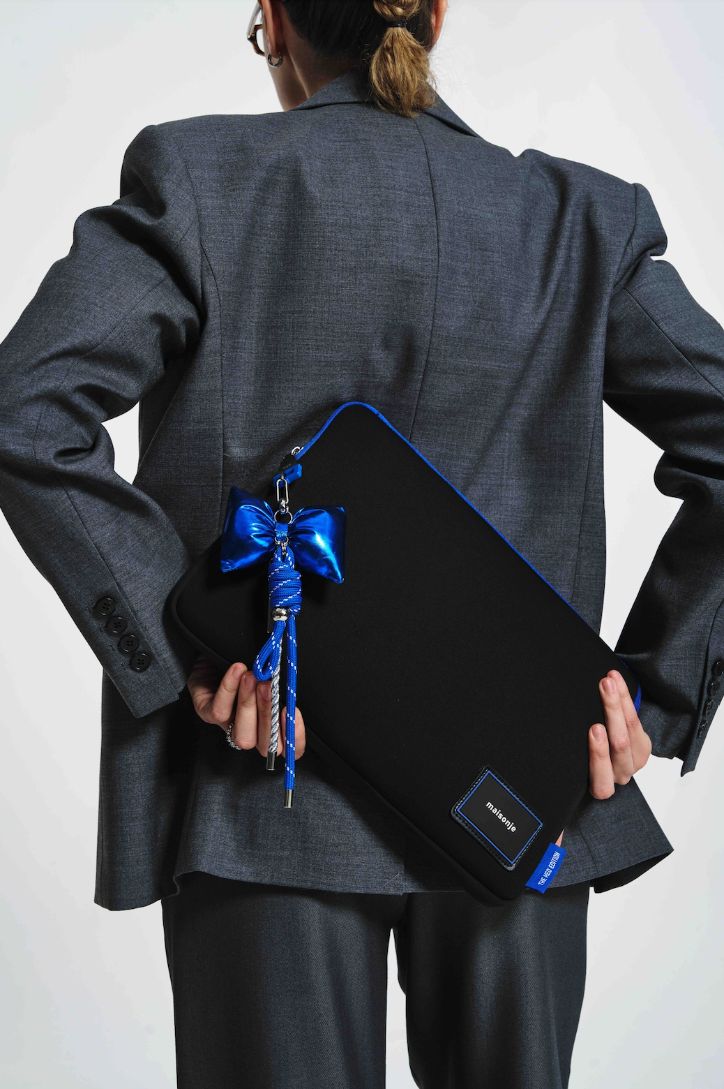 THE HEO EDITION LAPTOP POUCH 15-INCH_BLACK