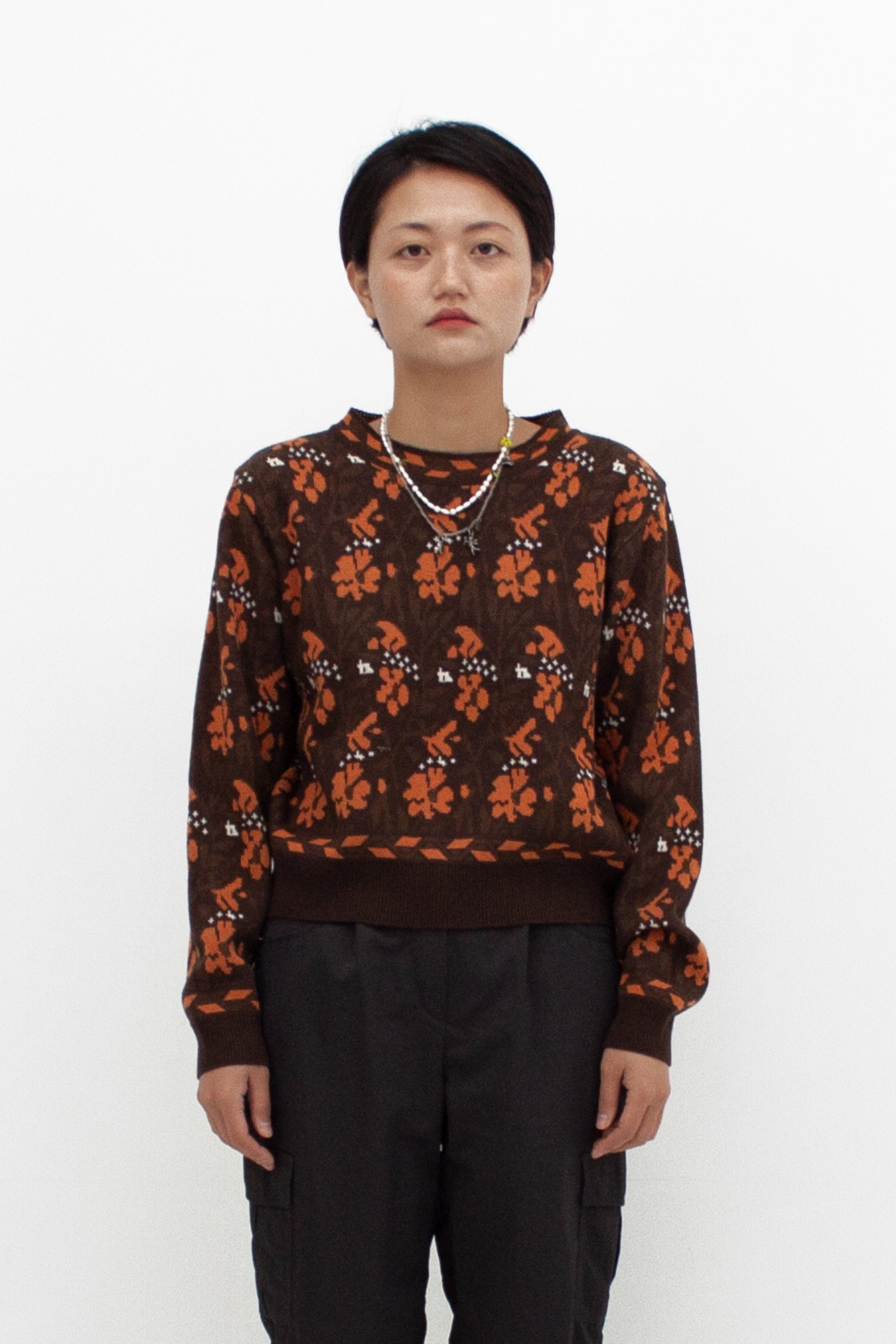 PULL À FLEURS EN JACQUARD_MARRON