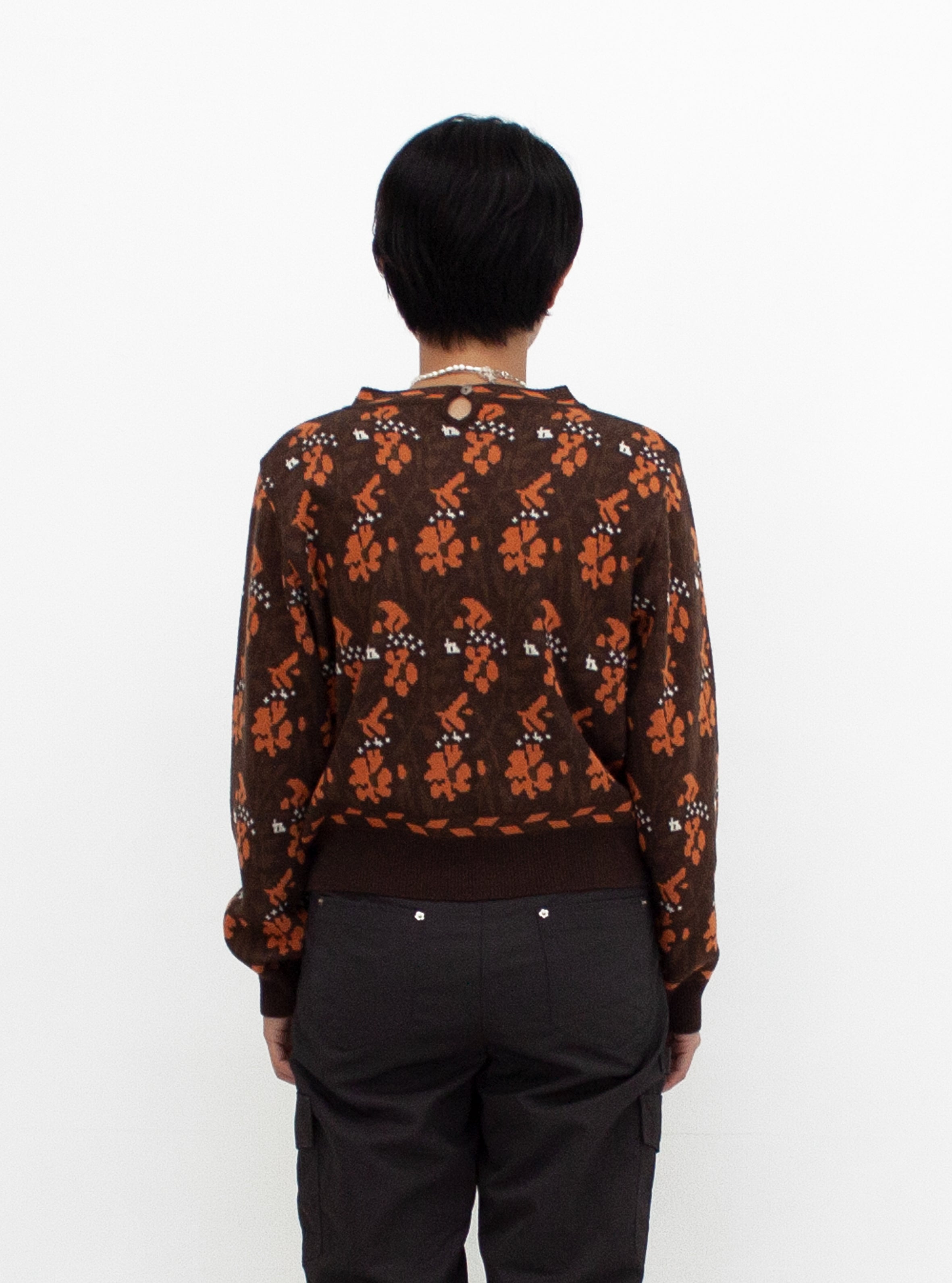 PULL À FLEURS EN JACQUARD_MARRON