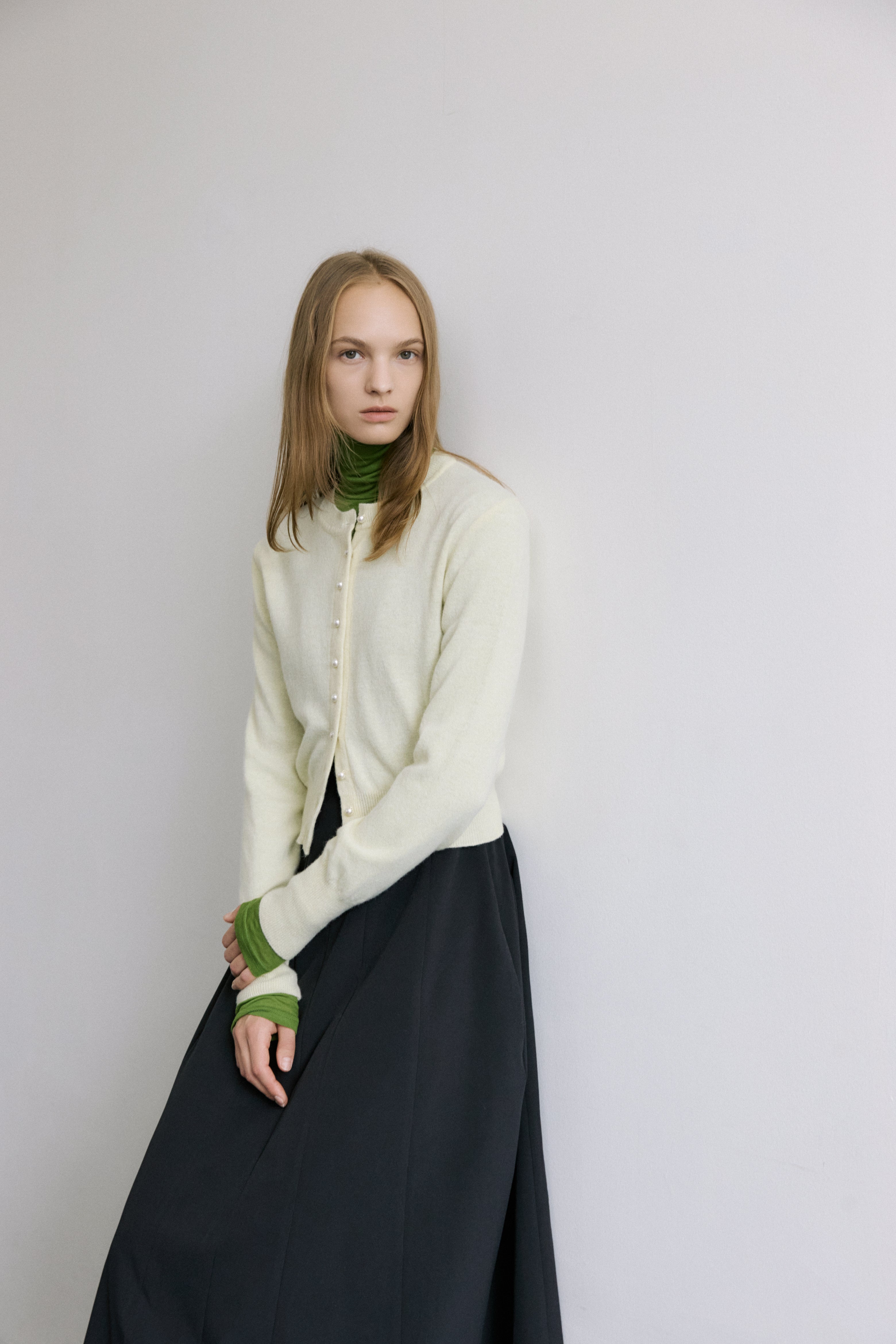PEARLY BUTTON WOOL CARDIGAN_BEURRE