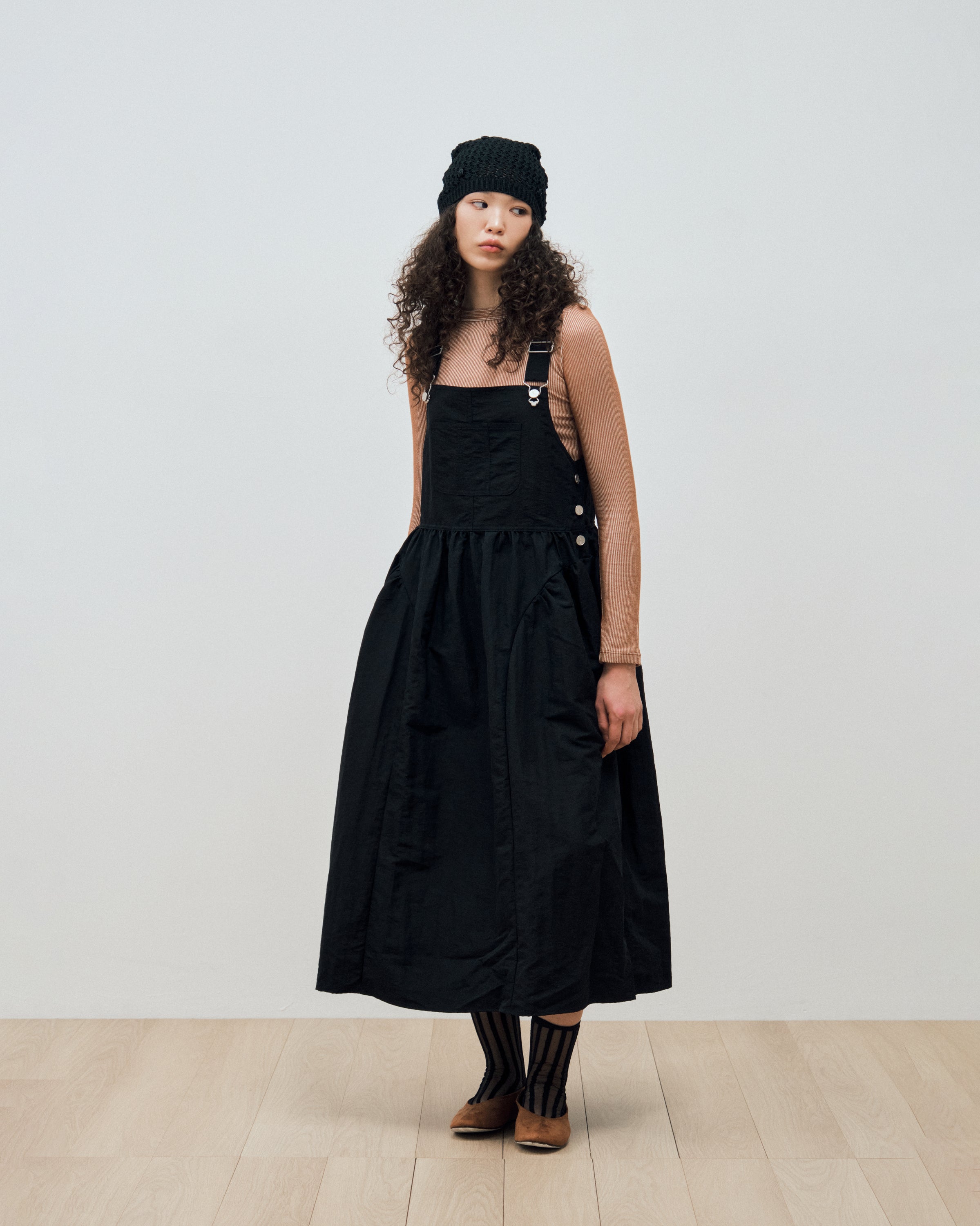 SIDE PUFF NYLON OVERALL DRESS_BLACK