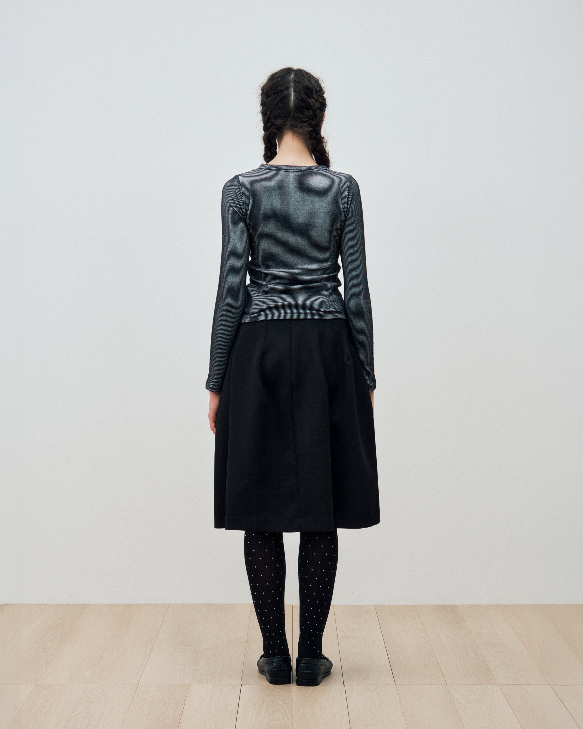 TWO-TONE RIBBED LONG SLEEVES TEE_BLACK
