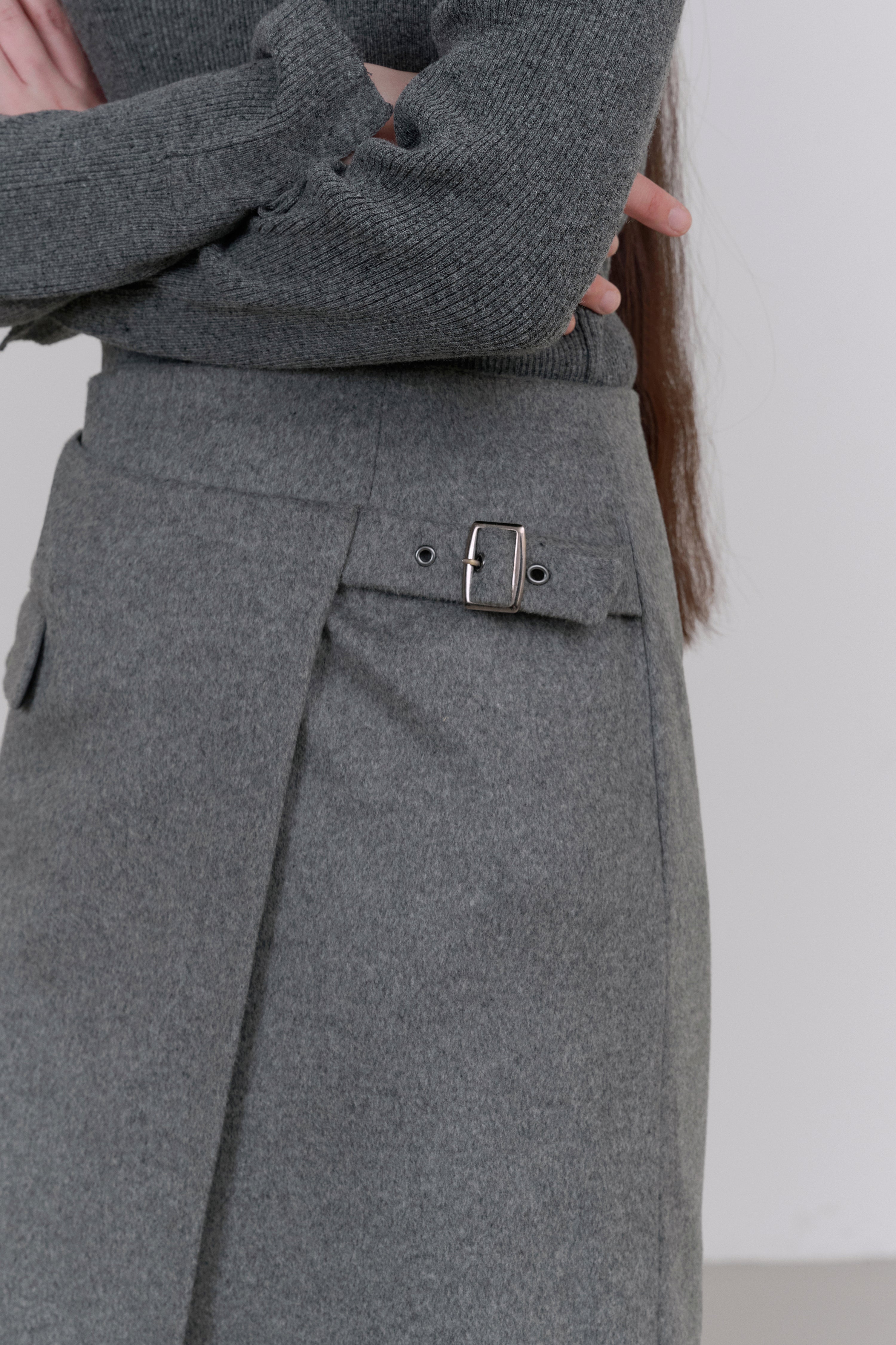 UNBAL BELT WOOL SKIRT_GREY