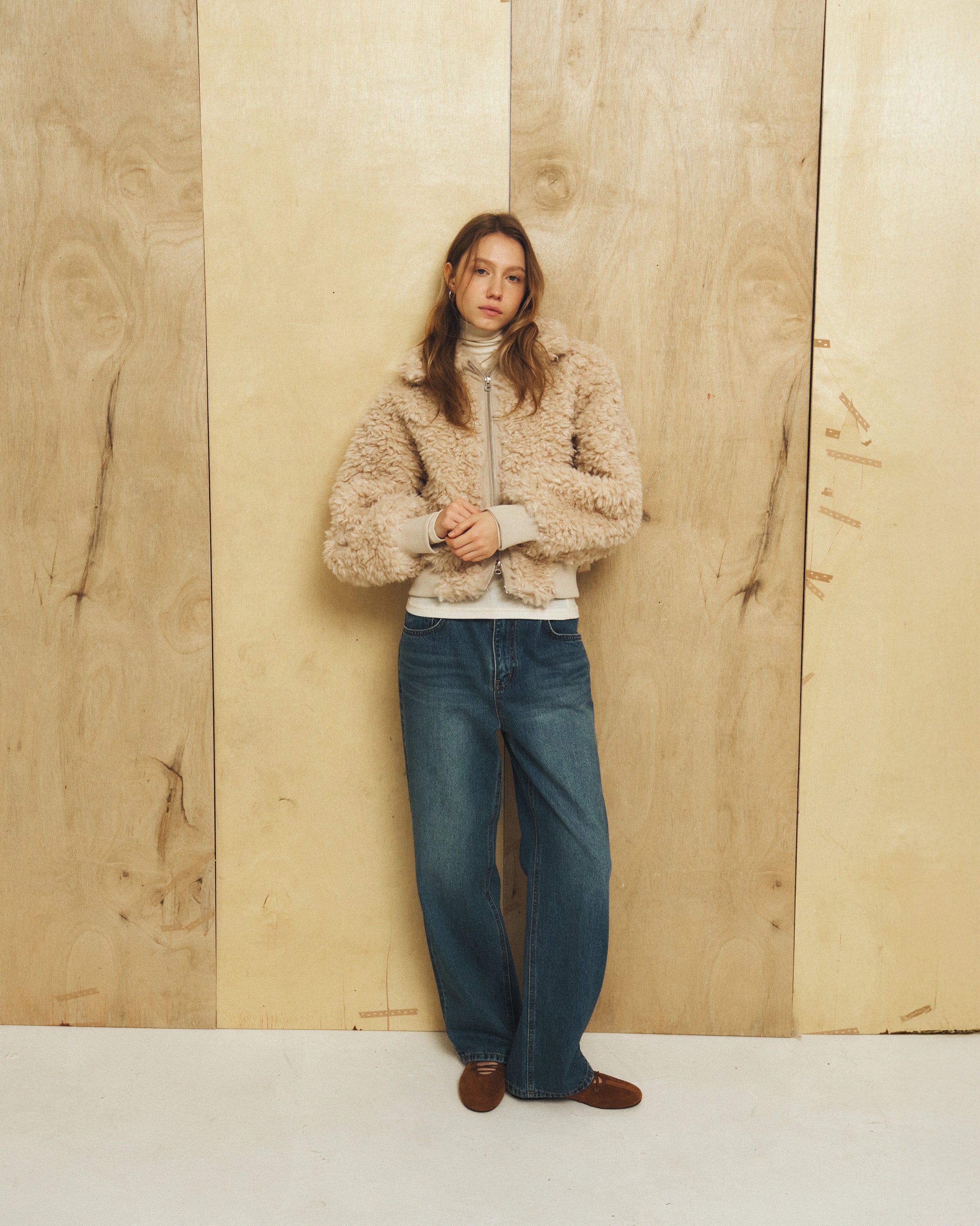 CROPPED ZIP-UP FUR JACKET_BEIGE