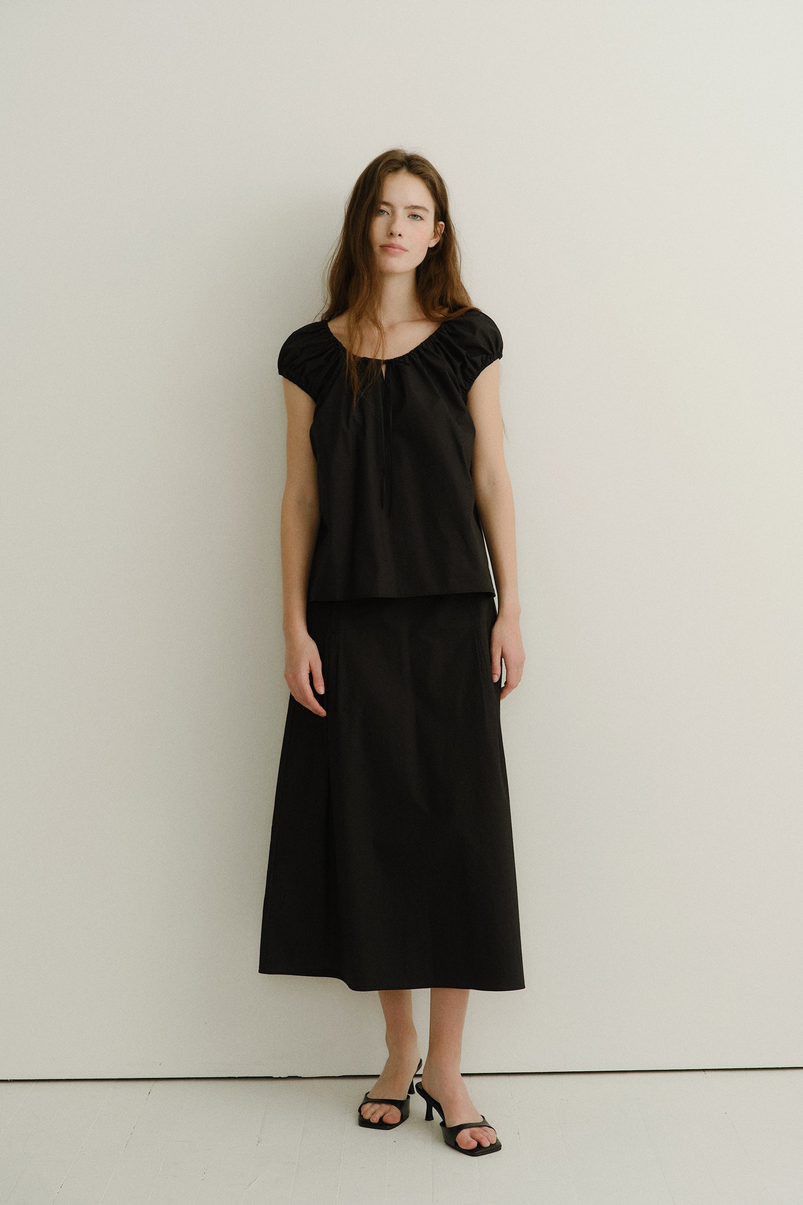 ANNET PINTUCK SKIRT_BLACK